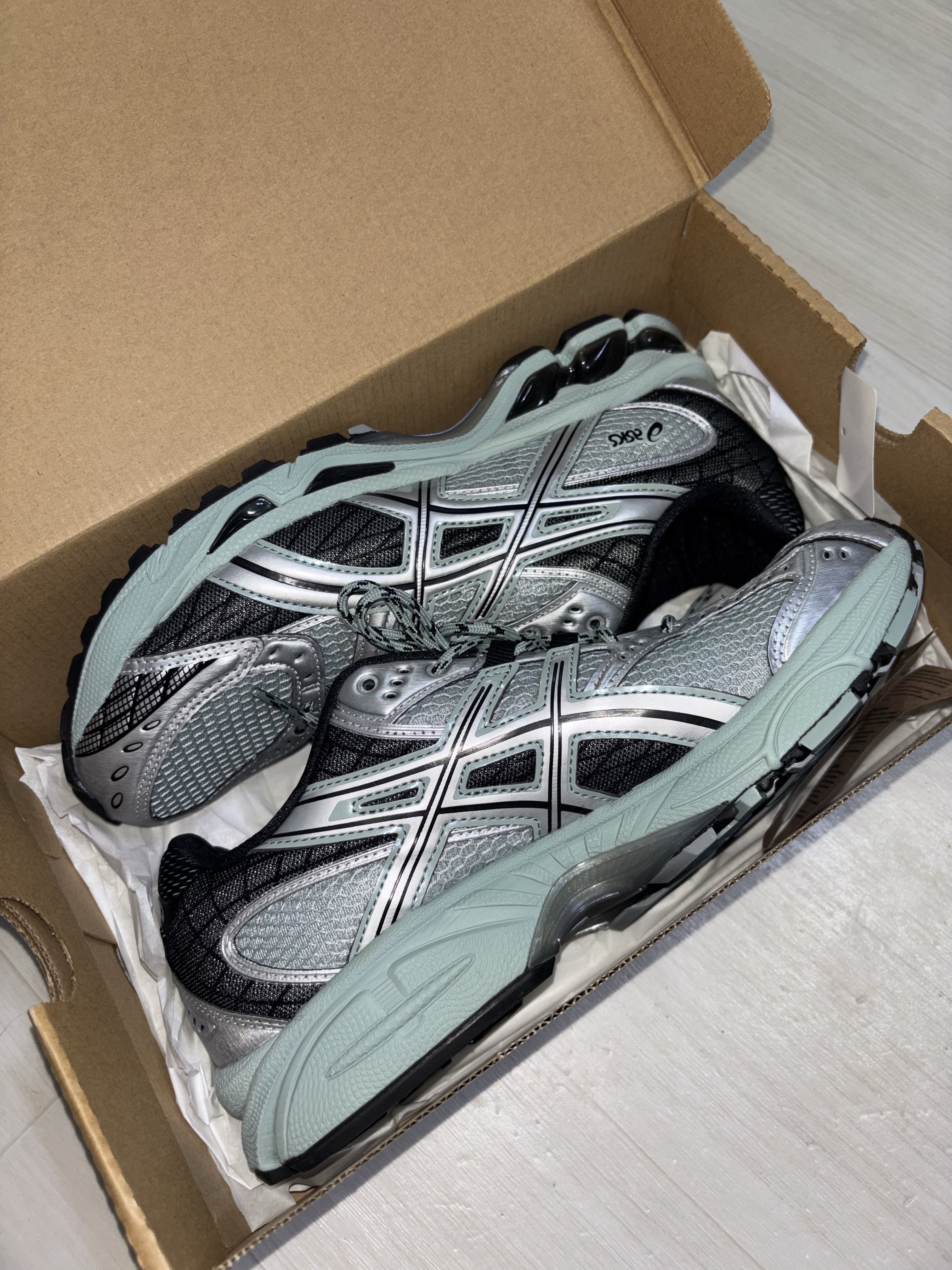 Asics Gel-Nimbus 10.1 Ocean Haze Pure Silver 착용 스타일 - 2