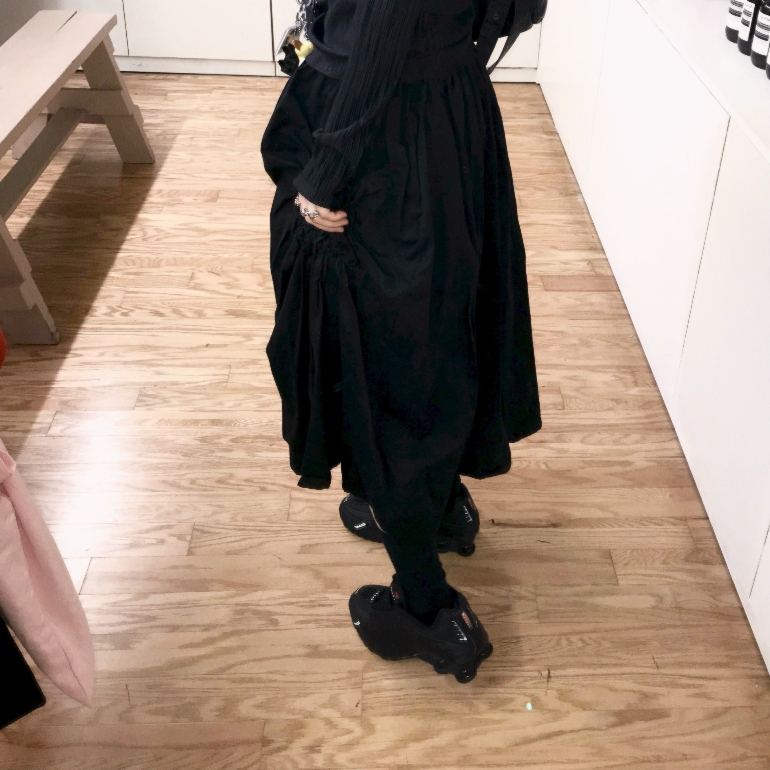 (W) Nike Shox R4 Black 착용 스타일