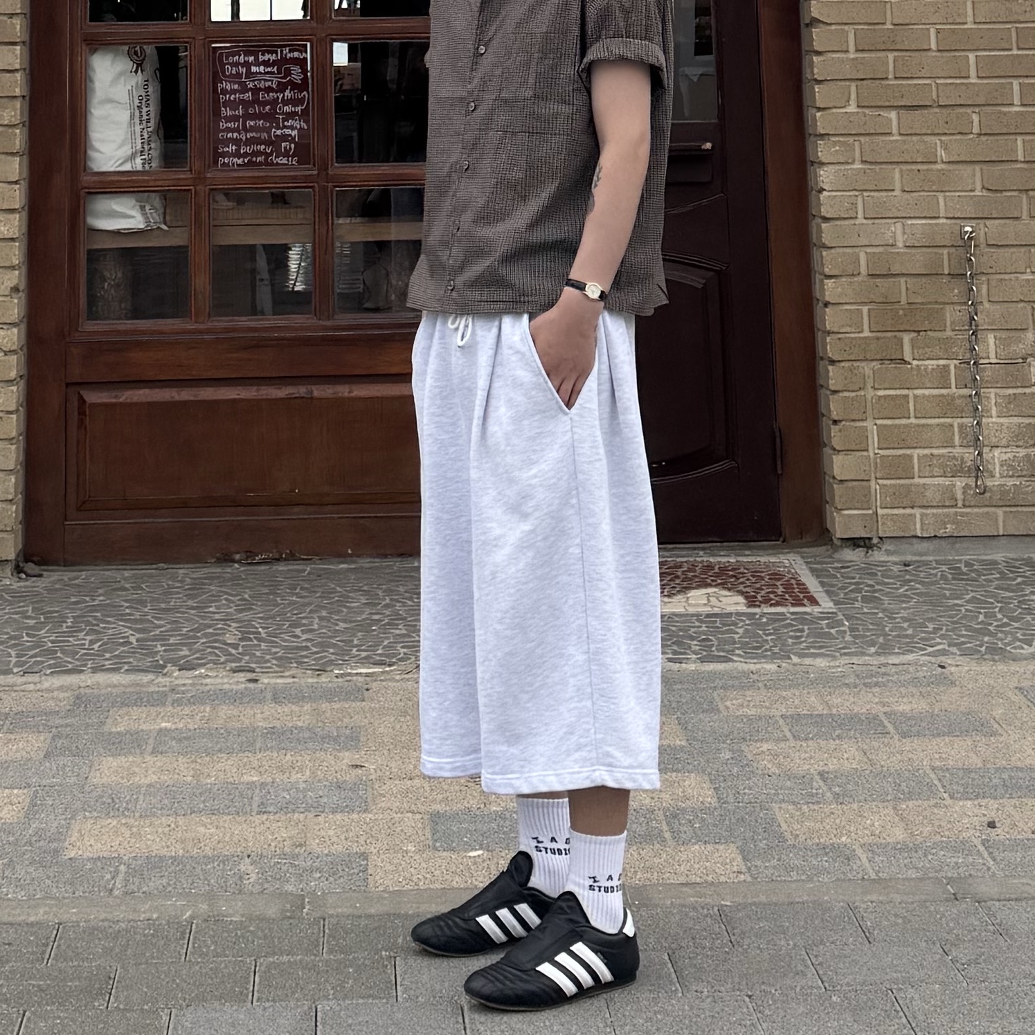 IAB Studio Socks White (5 Pack), (W) Adidas Taekwondo Core Black Cloud White 착용 스타일 - 2