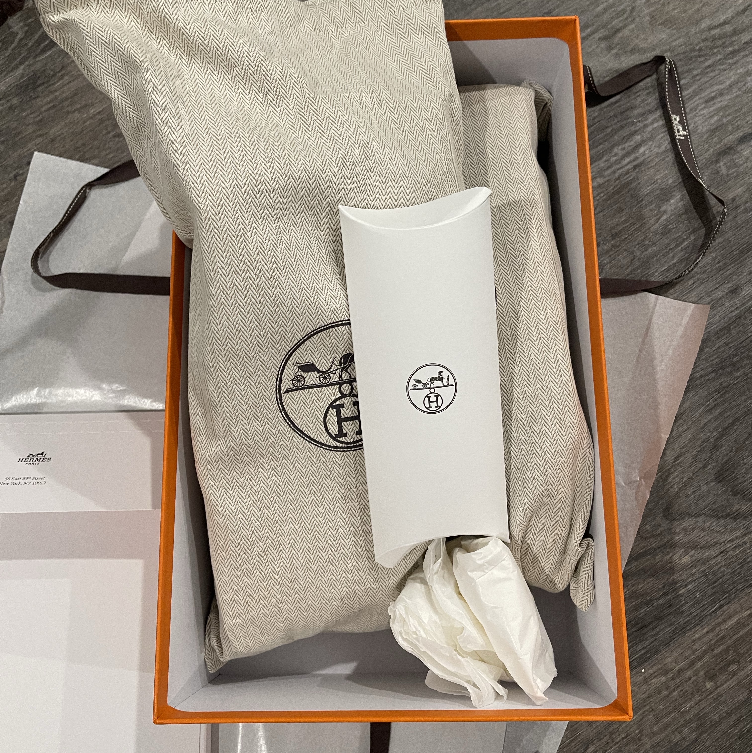 Hermes Bouncing Sneakers Technical Jersey Goatskin & Noir Blanc 착용 스타일 - 4