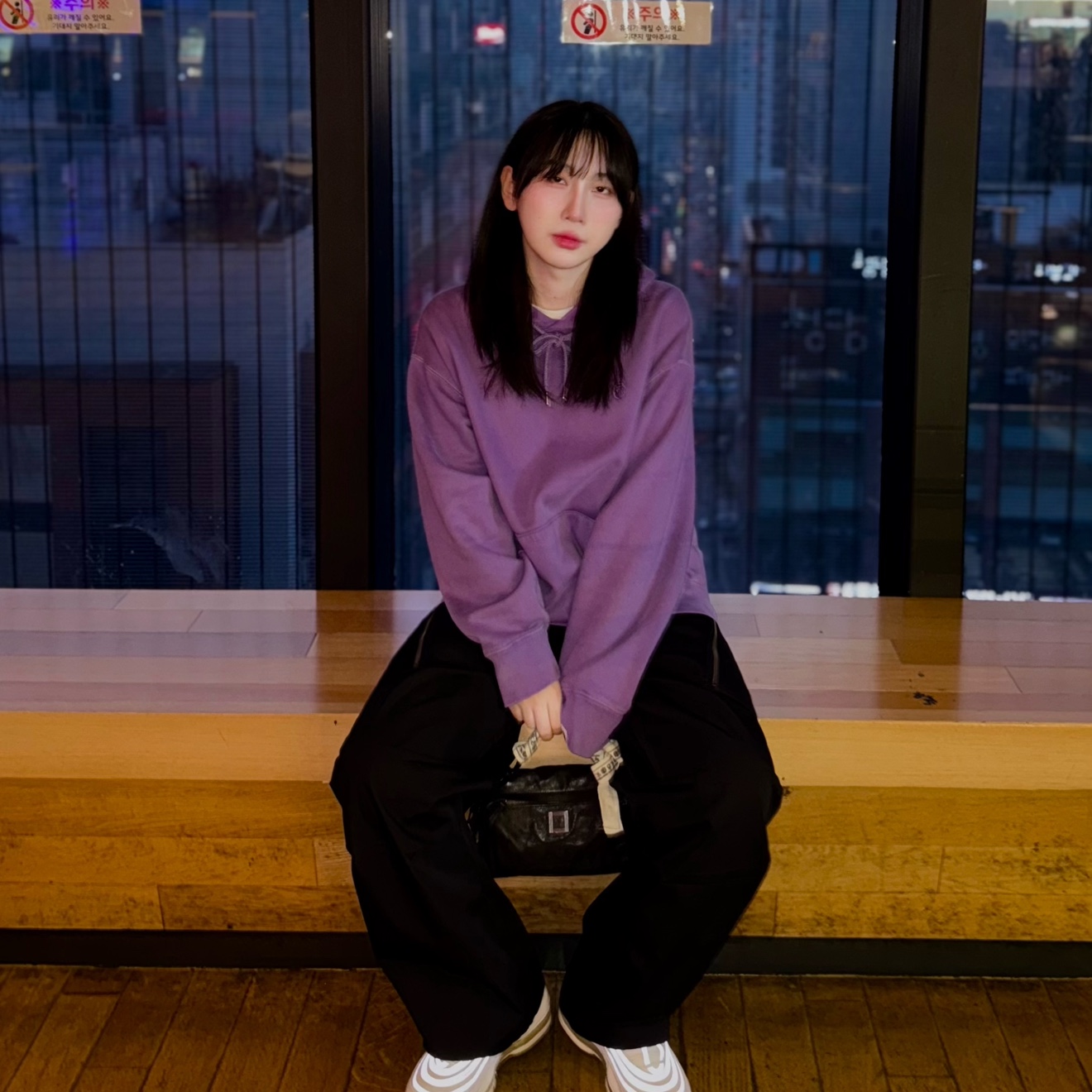 BAPE Garment Dye One Point Relaxed Fit Pullover Hoodie Purple, Nike Air Max 97 Triple White Wolf Grey 착용 스타일