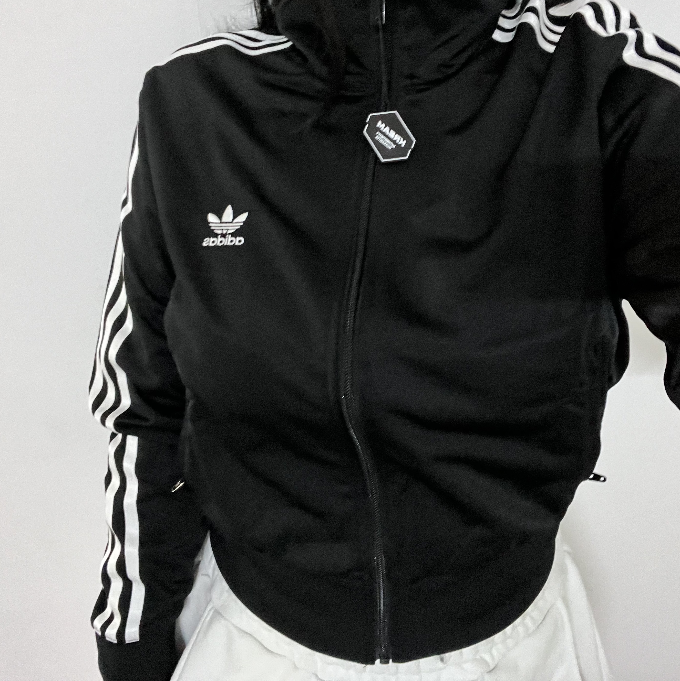(W) Adidas Adicolor Classic Firebird Track Top Black - KR Sizing 착용 스타일 - 1