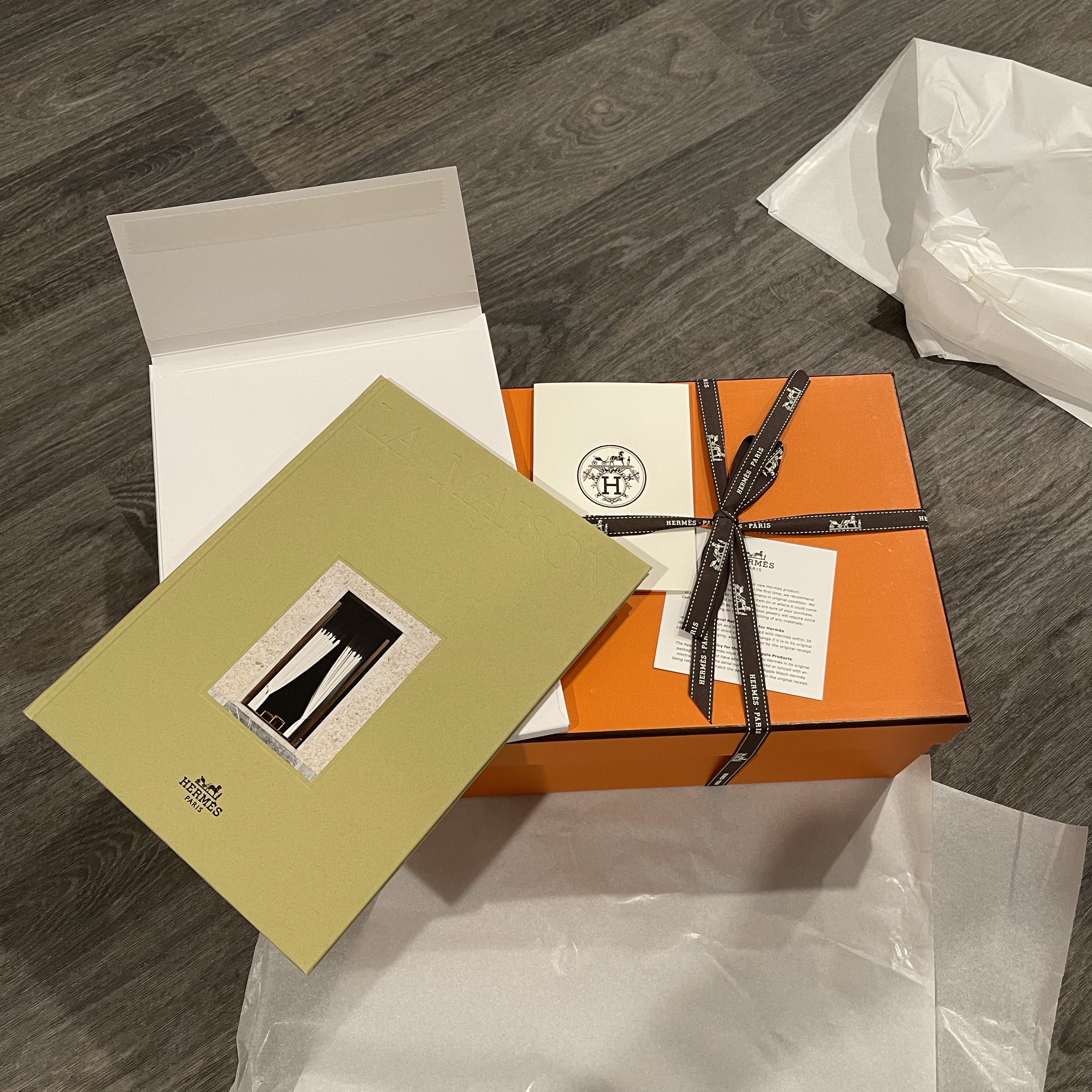 Hermes Bouncing Sneakers Technical Jersey Goatskin & Noir Blanc 착용 스타일 - 2