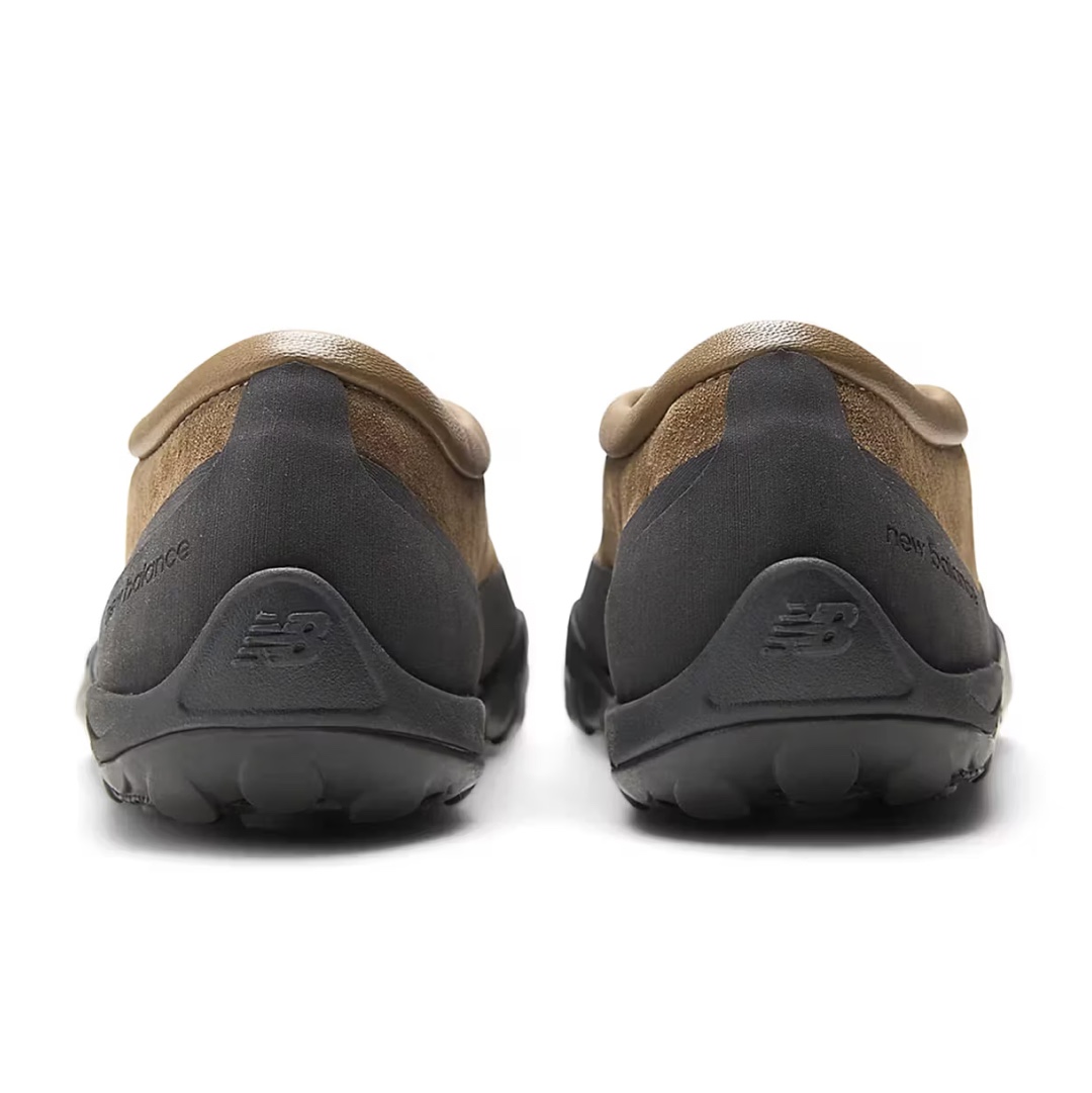 New Balance x Tokyo Design Studio MT10T Raw Leather Black Cement, New Balance x Tokyo Design Studio MT10T Black Dockside 착용 스타일 - 4