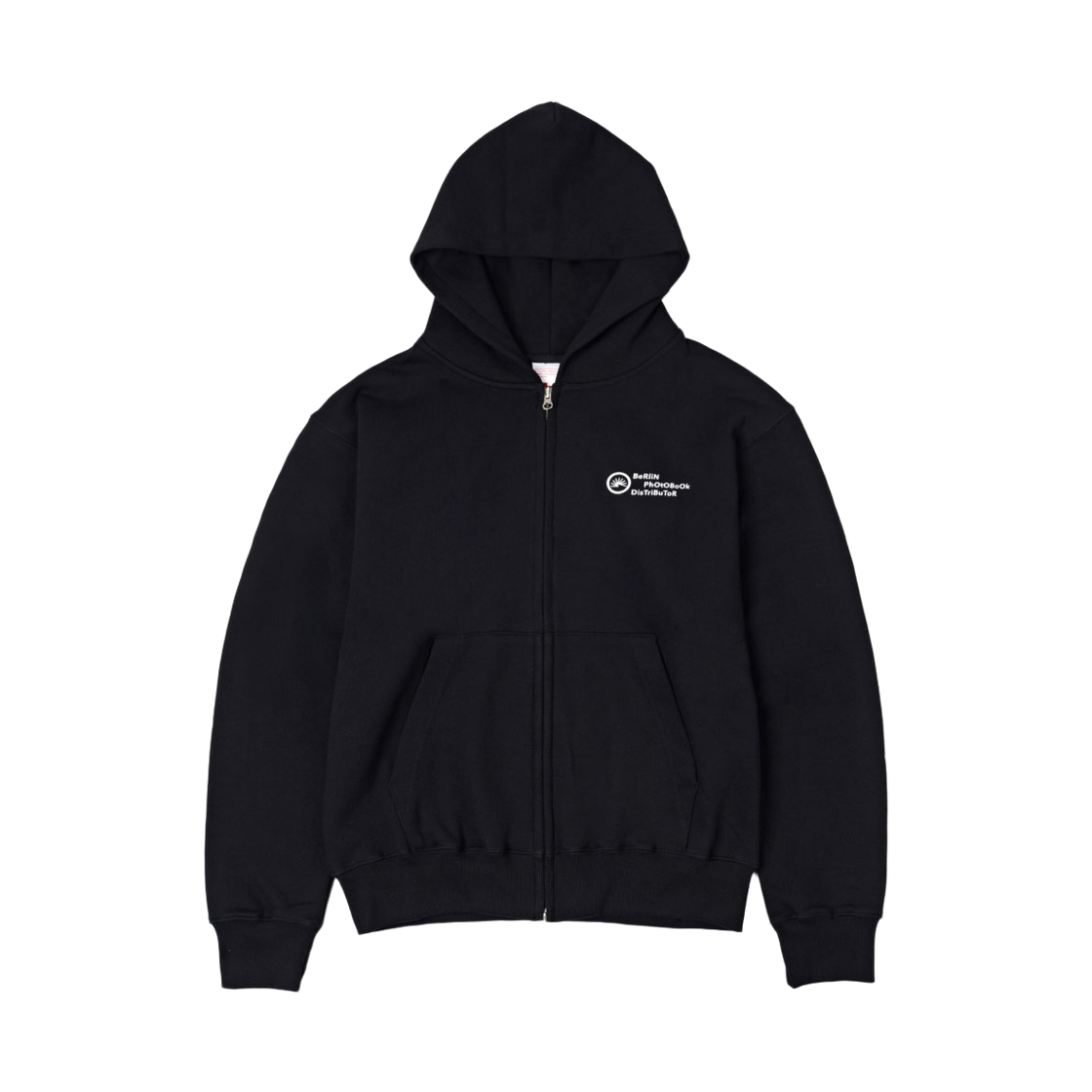 베를린 포토북 디스트리뷰션 미타르바이터 003 집업 후디 블랙(Berlin Photobook Distribution Mitarbeiter 003 Zip Hoodie Black)
