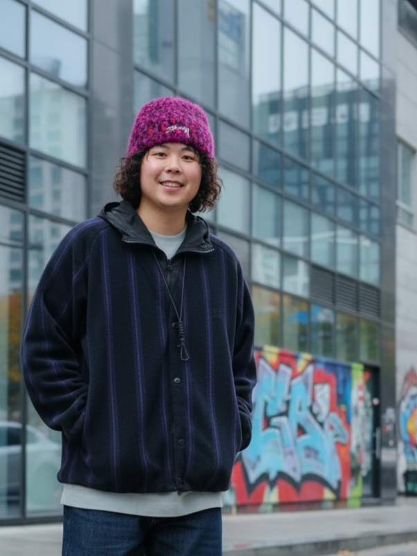 Stussy Skullcap Leopard Pink, Uniqlo x Needles Fleece Oversized Cardigan Black - KR 착용 스타일 - 1