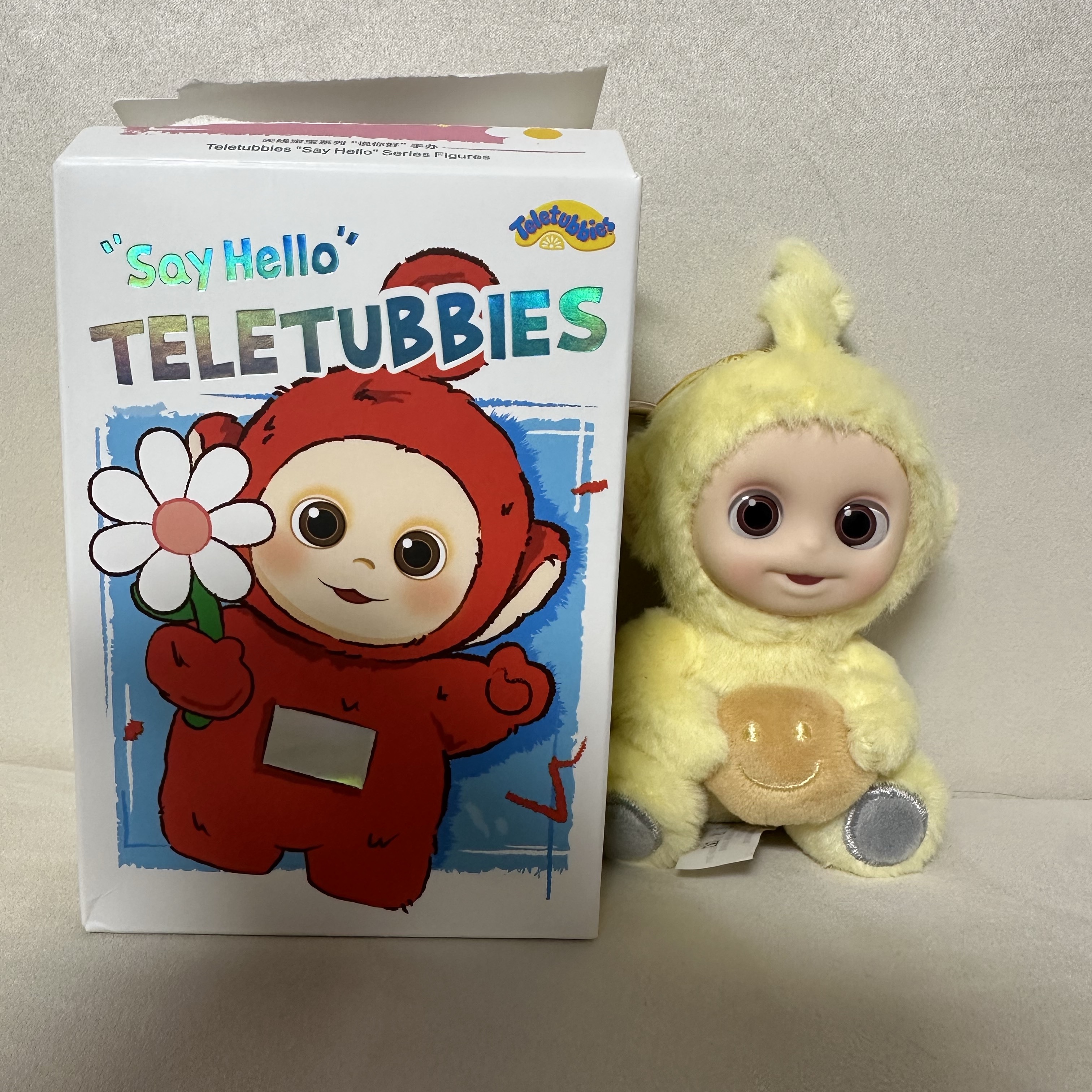 Pop Mart Teletubbies Say Hello Series Figures Sealed Case (1 Blind Box) 착용 스타일