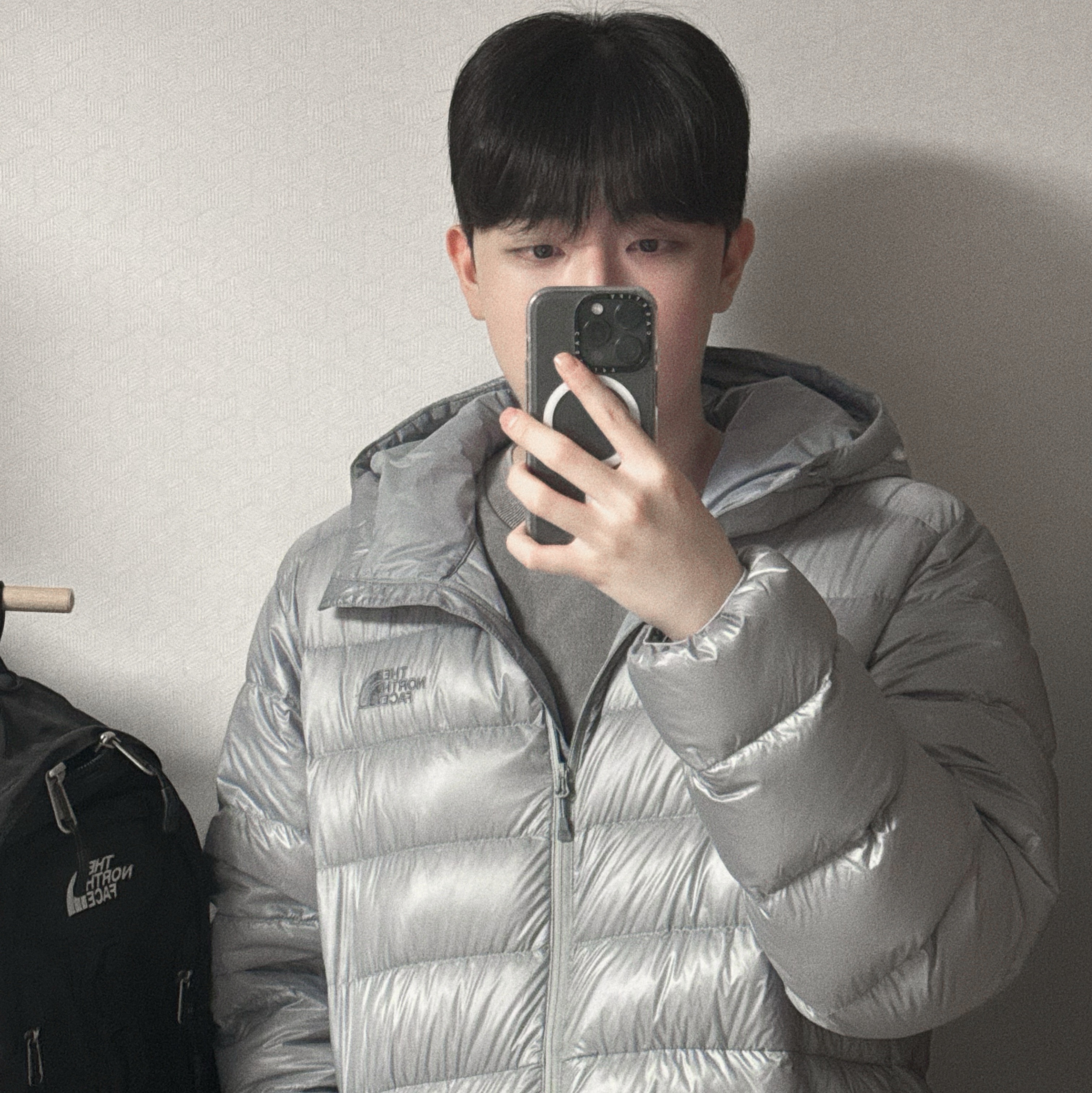 The North Face Matier Down Hoodie RDS Light Gray - 25FW 착용 스타일