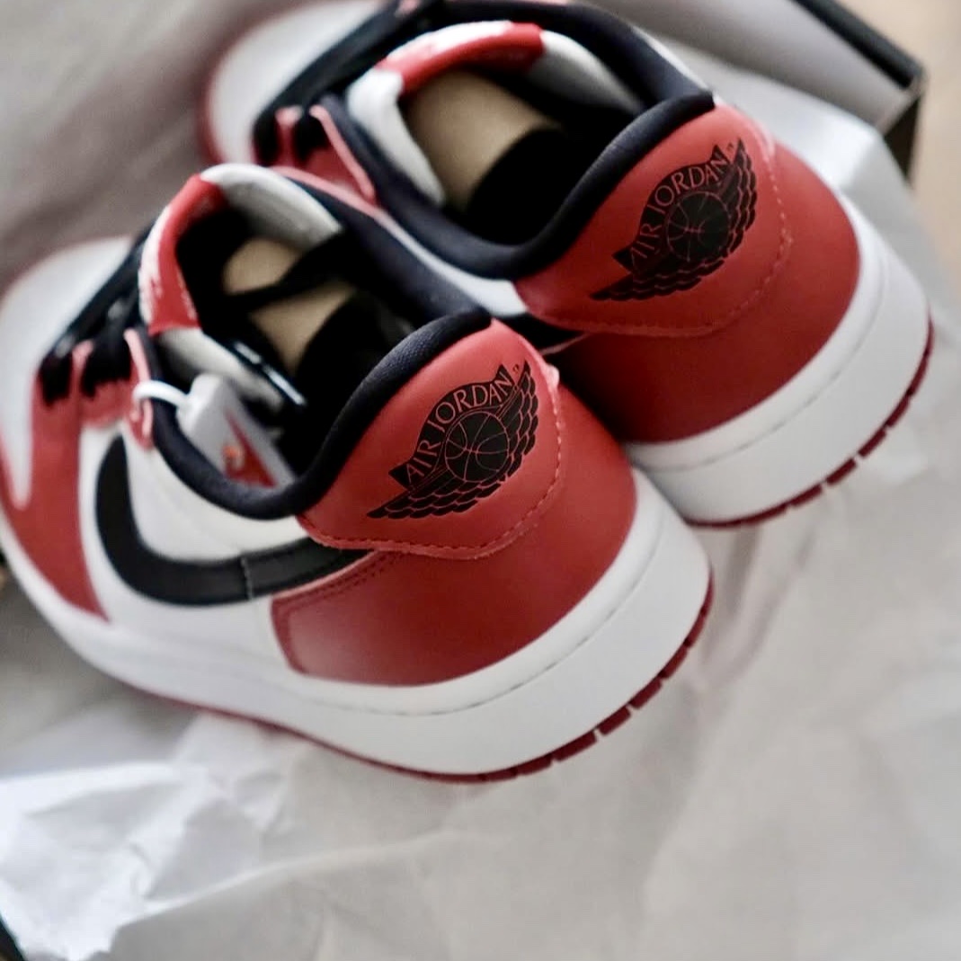 Jordan 1 Retro Low OG Chicago 착용 스타일 - 1