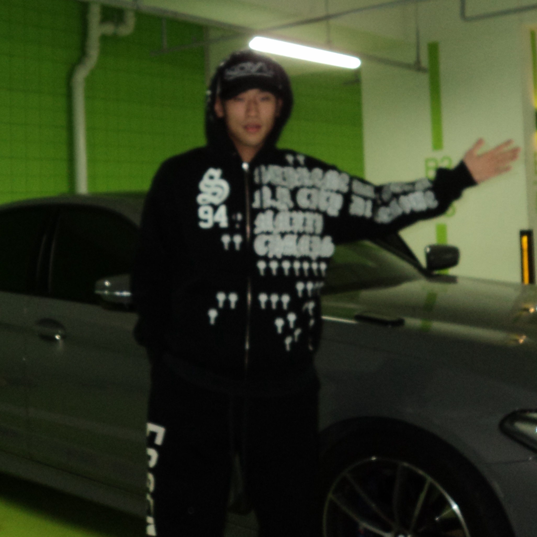 Supreme League Champs Zip Up Hooded Sweatshirt Black - 25FW 착용 스타일 - 3