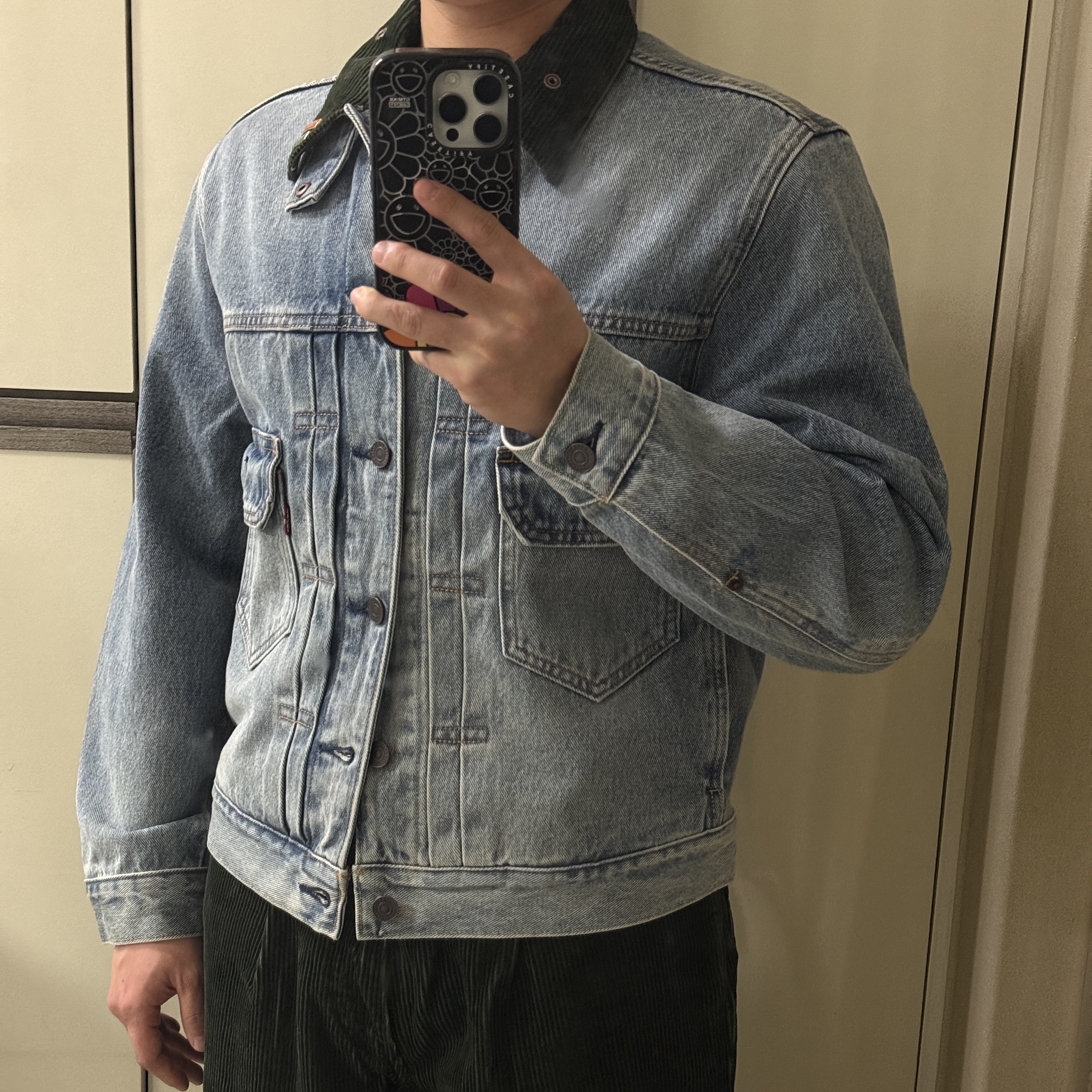 Levi's x Barbour Type II Trucker Jacket Vintage Washed Denim 착용 스타일 - 1