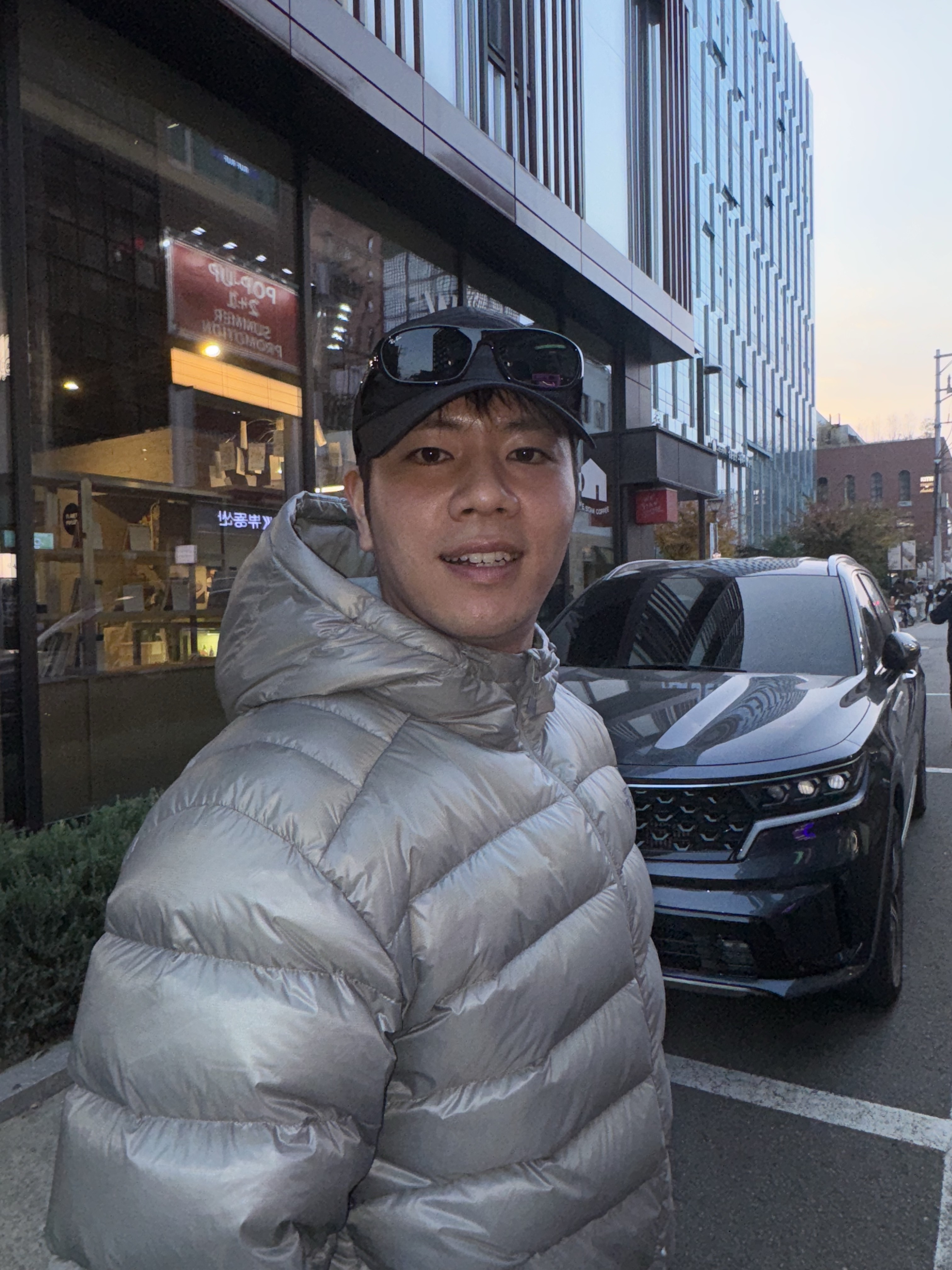 The North Face Matier EX RDS Down Hoodie Light Gray - 25FW, Vans Carver Low Sand Beige 착용 스타일 - 9