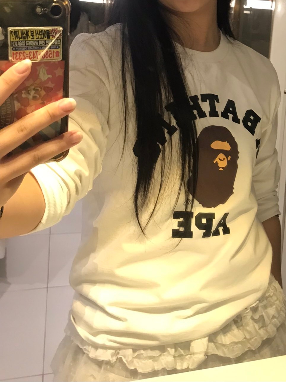 BAPE College L/S T-Shirt White, Salomon Trailblazer 20 Black 착용 스타일 - 1