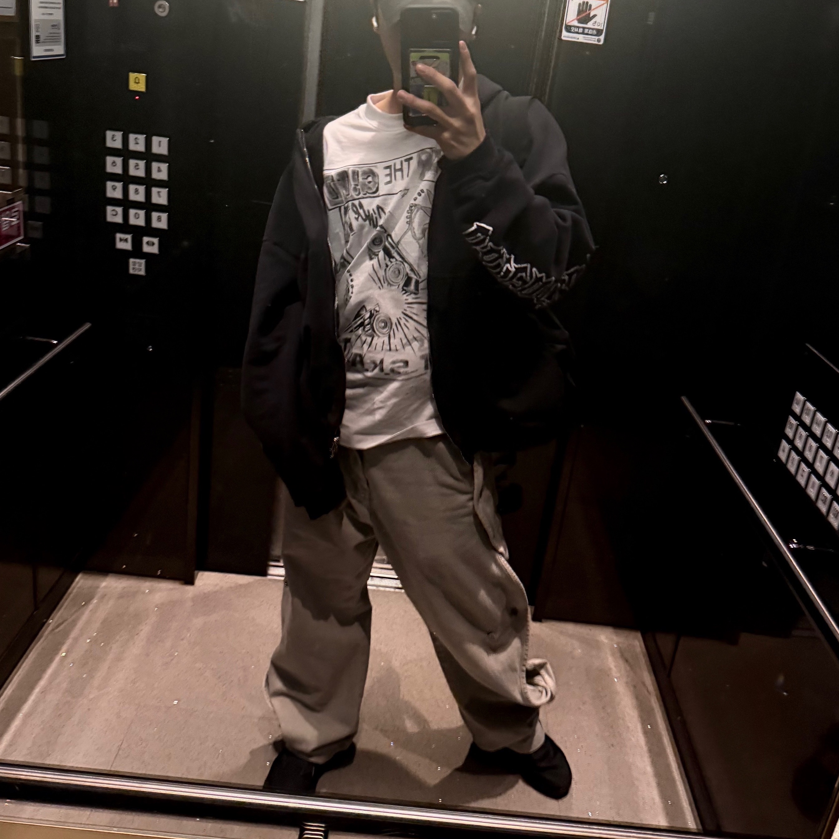 Sansan Gear Cotton Wave Pants Grey, On Running x Post Archive Faction (Paf) Cloudventure Peak All Black 착용 스타일
