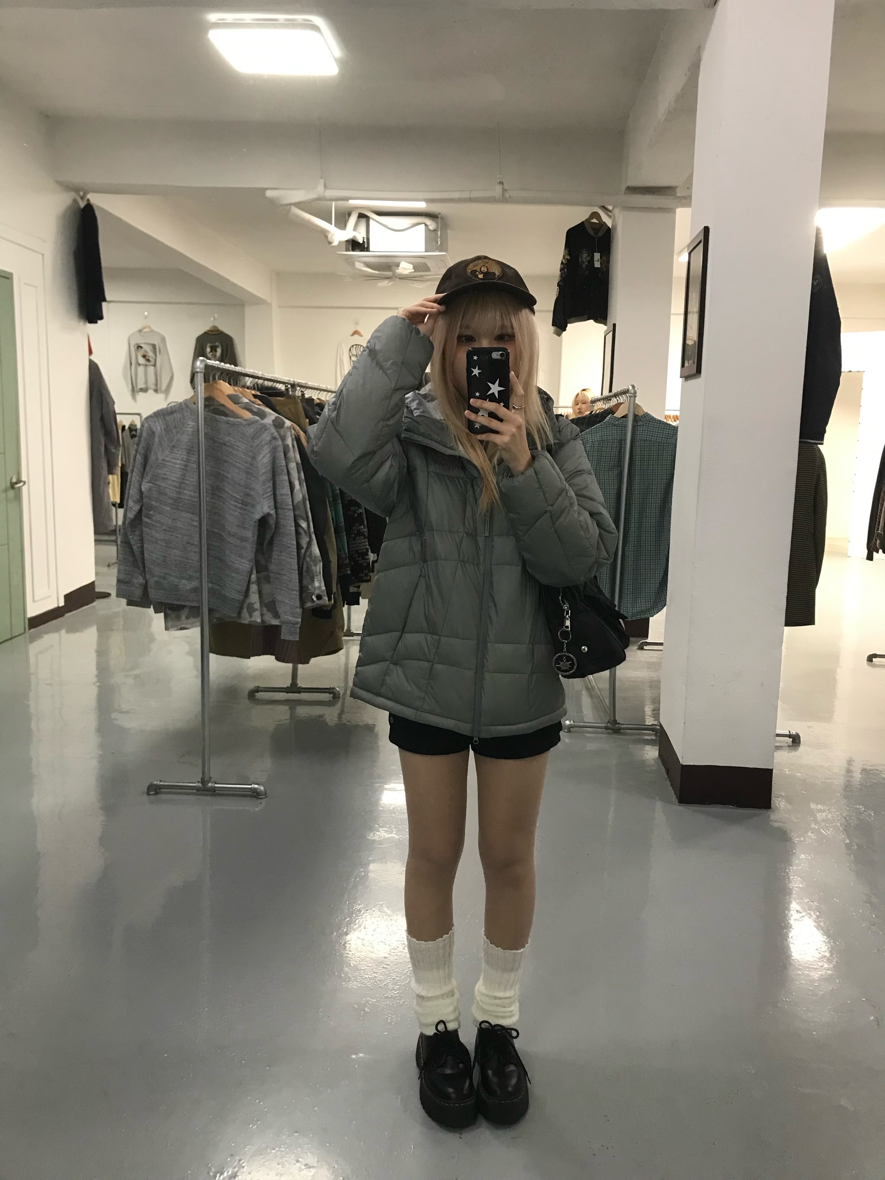 The North Face Wave LT On Jacket Gray 착용 스타일