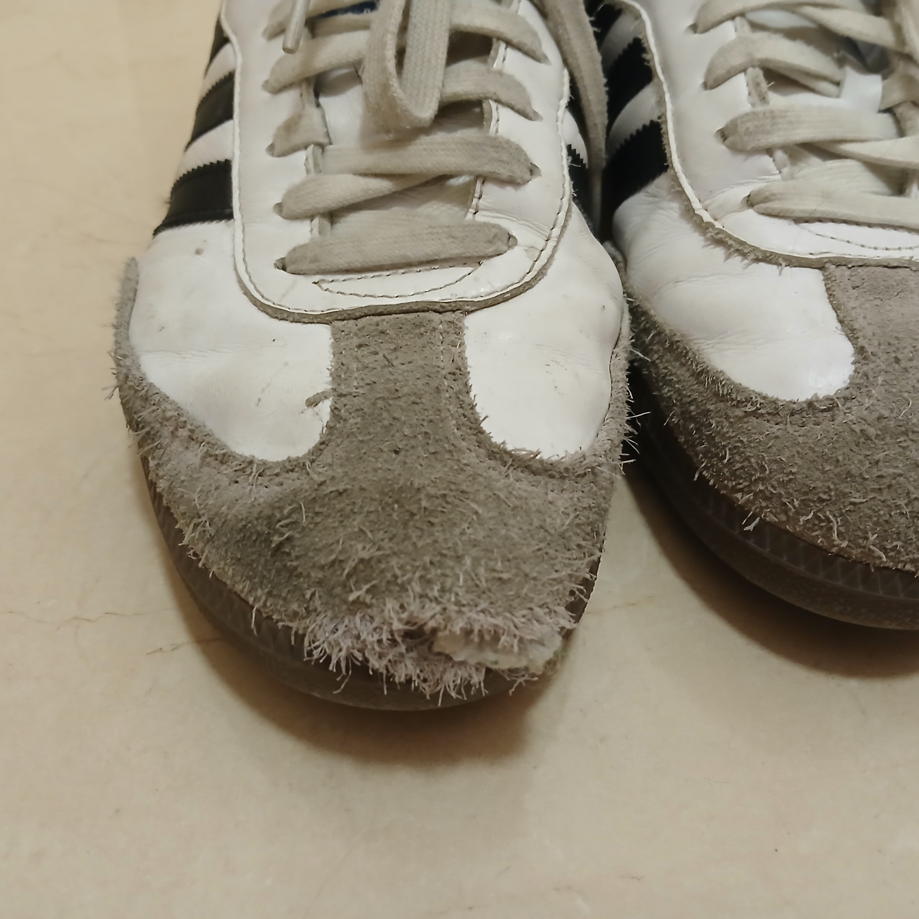 Adidas Samba OG Cloud White 착용 스타일