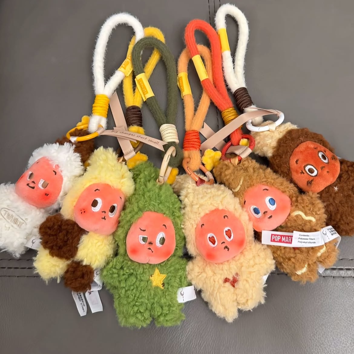 Pop Mart Twinkle Twinkle Savor the Moment Series-Fresh-Baked Mini Cookies Plush Pendant Matcha Crisp (Opened Case), Pop Mart Twinkle Twinkle Savor the Moment Series-Fresh-Baked Mini Cookies Plush Pendant Coconut Crisp (Opened Case) 착용 스타일