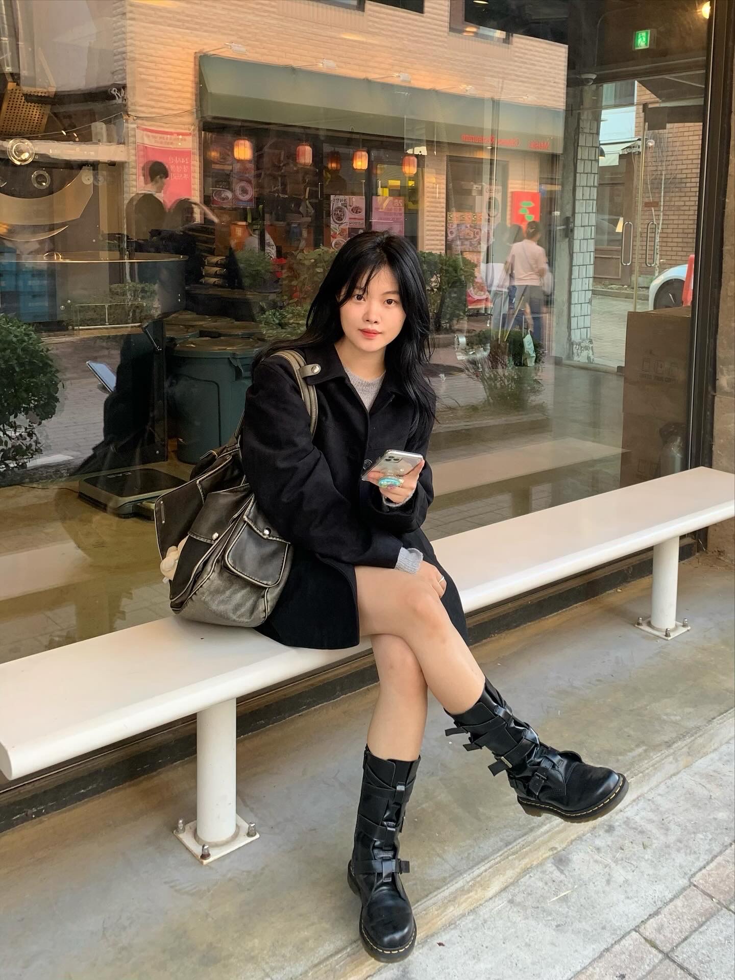 Dr. Martens Blake Tall Black Buttero 착용 스타일