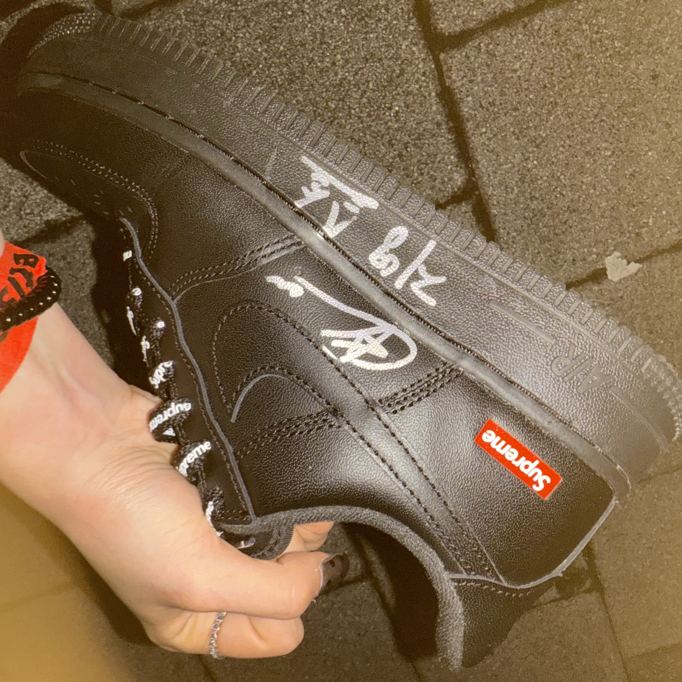 Nike x Supreme Air Force 1 Low Black 착용 스타일