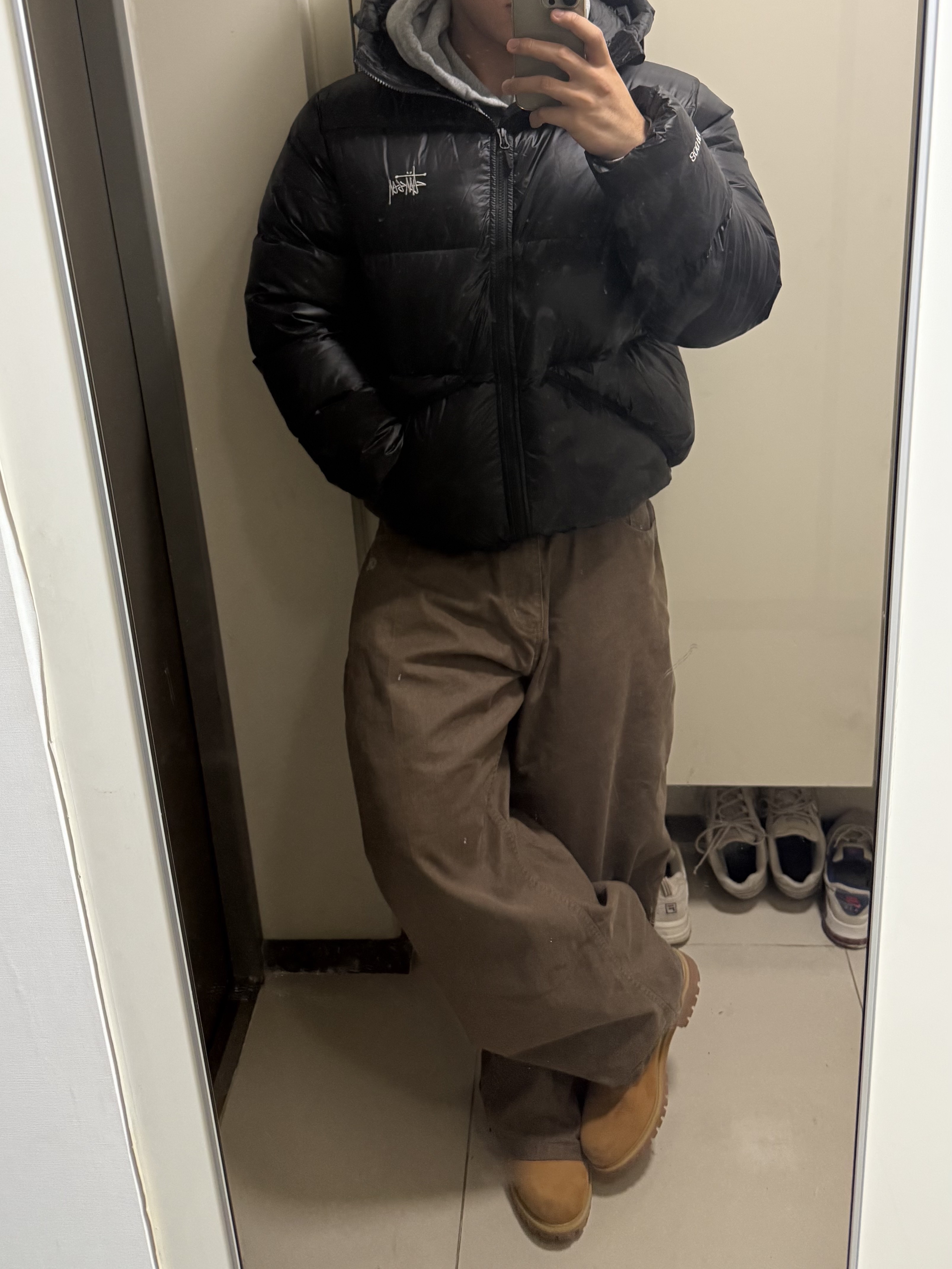 Stussy Micro Ripstop Down Parka Jet Black 착용 스타일