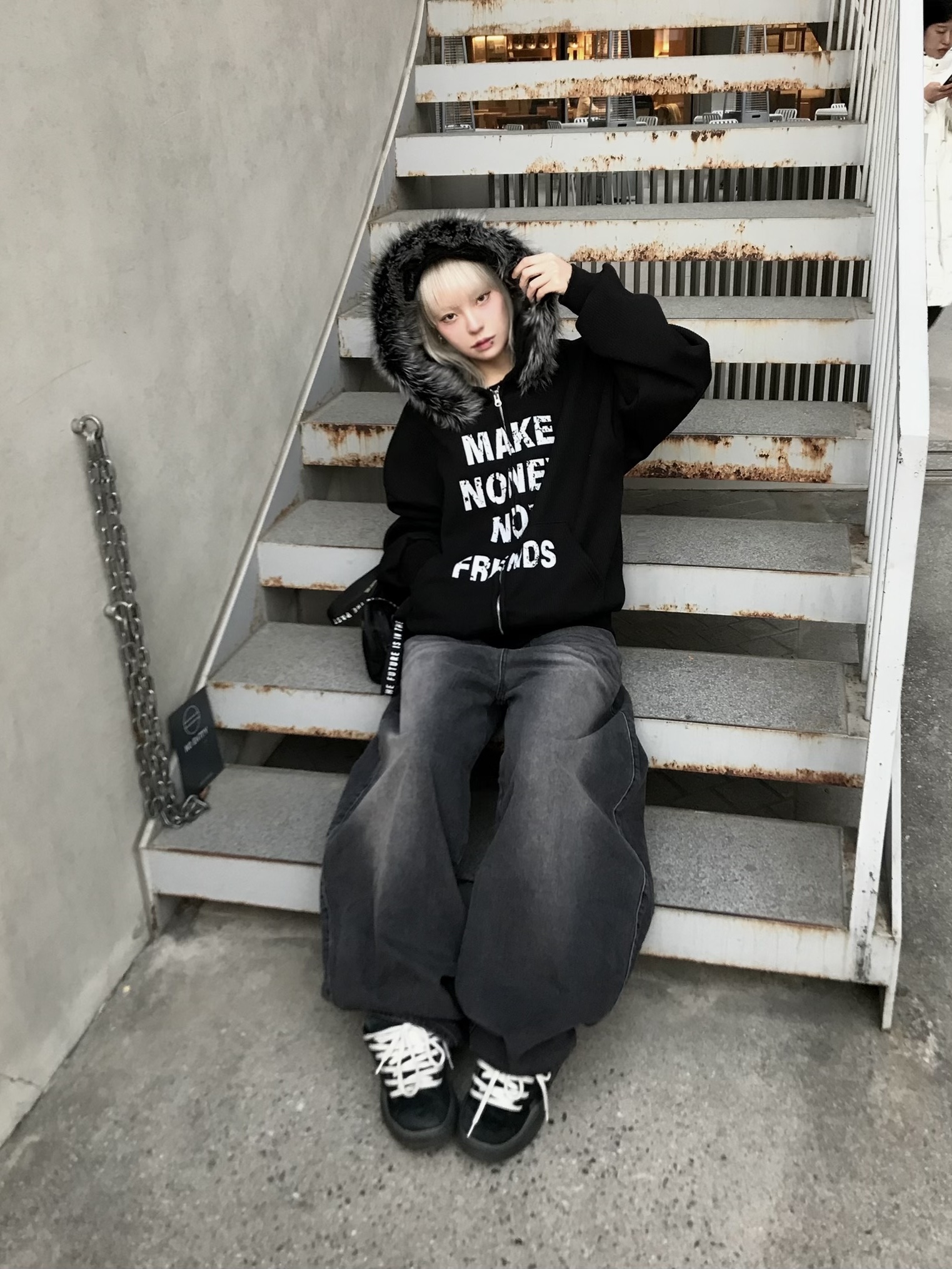 ERL Vamp Skate Shoe Pirate Black 착용 스타일