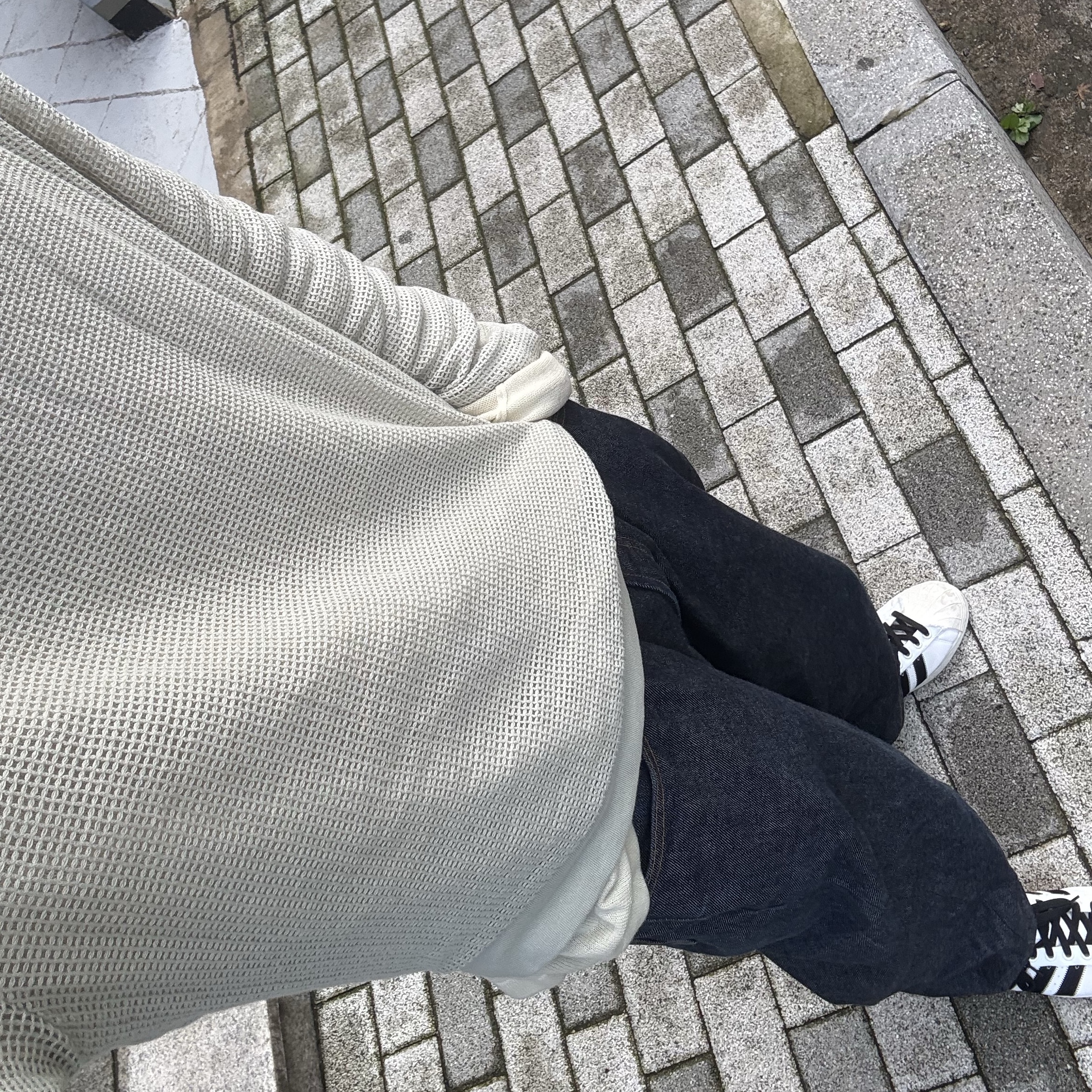 Stussy Cotton Mesh Hoodie Bone, Stussy Football Sweater Bone 착용 스타일
