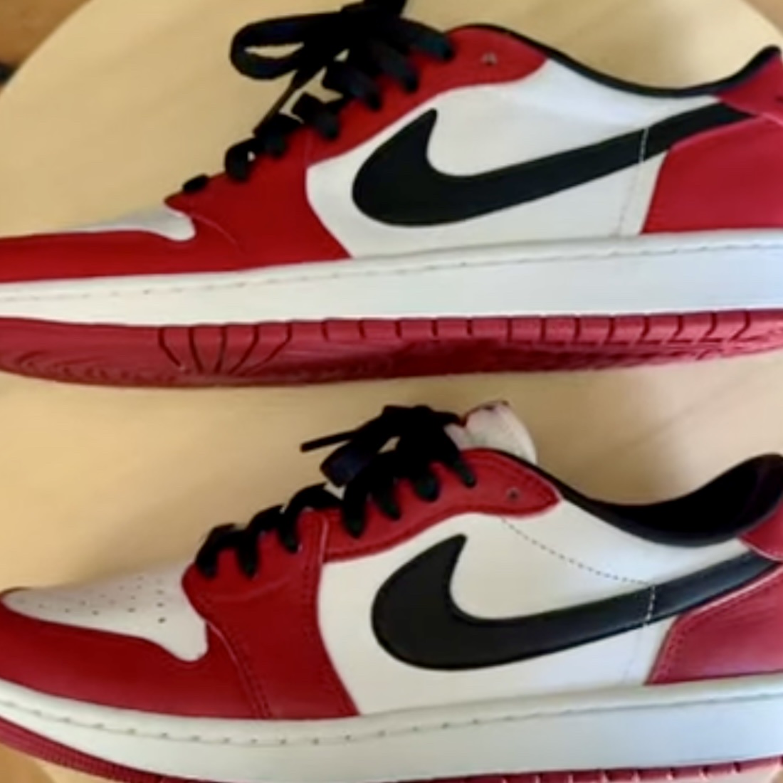 Jordan 1 Retro Low OG Chicago 2016, Jordan 1 Retro Low OG Chicago 착용 스타일 - 4