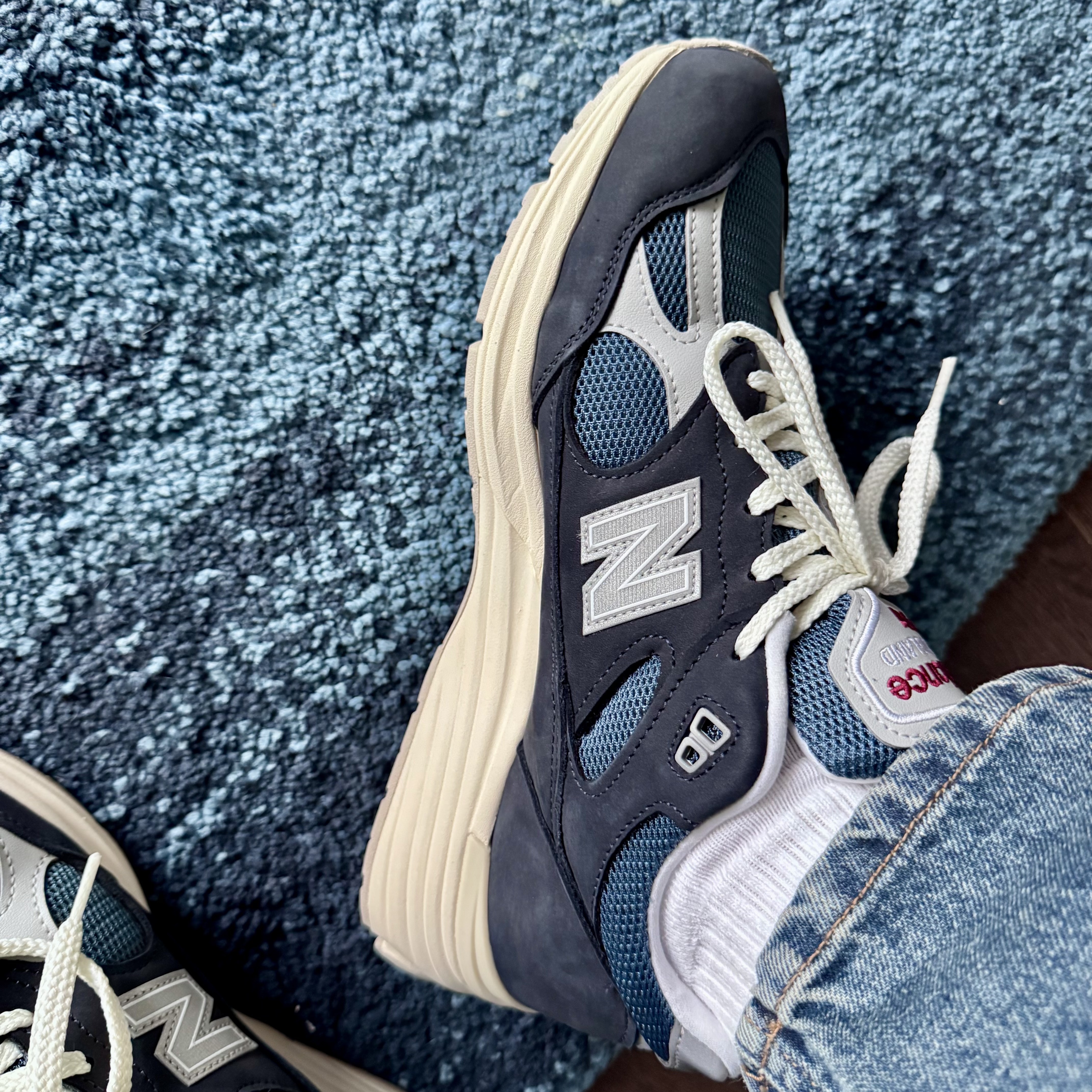 New Balance 991v2 Made in UK Total Eclipse Indian Teal 착용 스타일 - 2