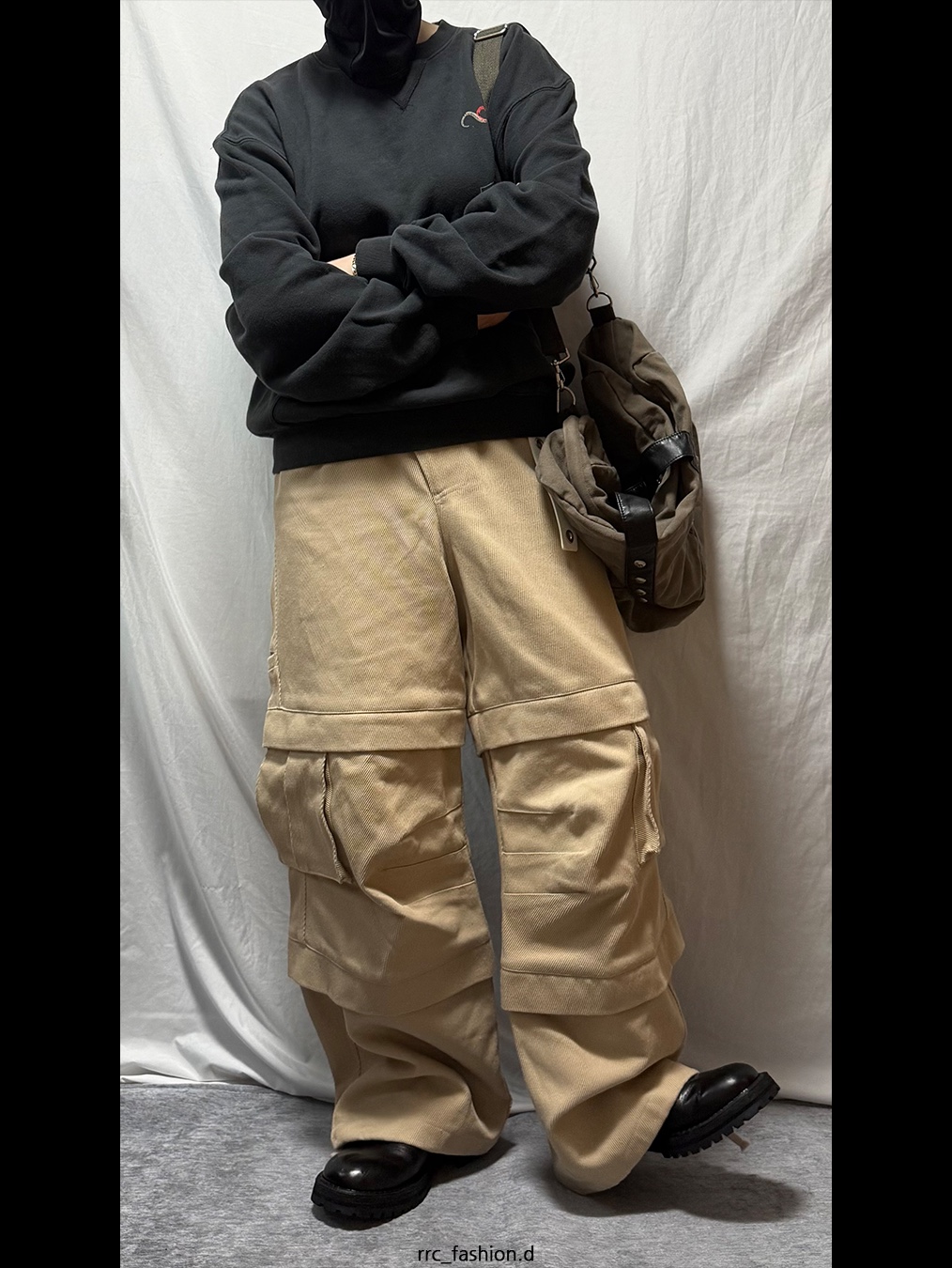 Kamien Titan Baggy Pants Beige, INSANE GARAGE Insane Graphic Sweat Shirt_Washed Black 착용 스타일 - 1