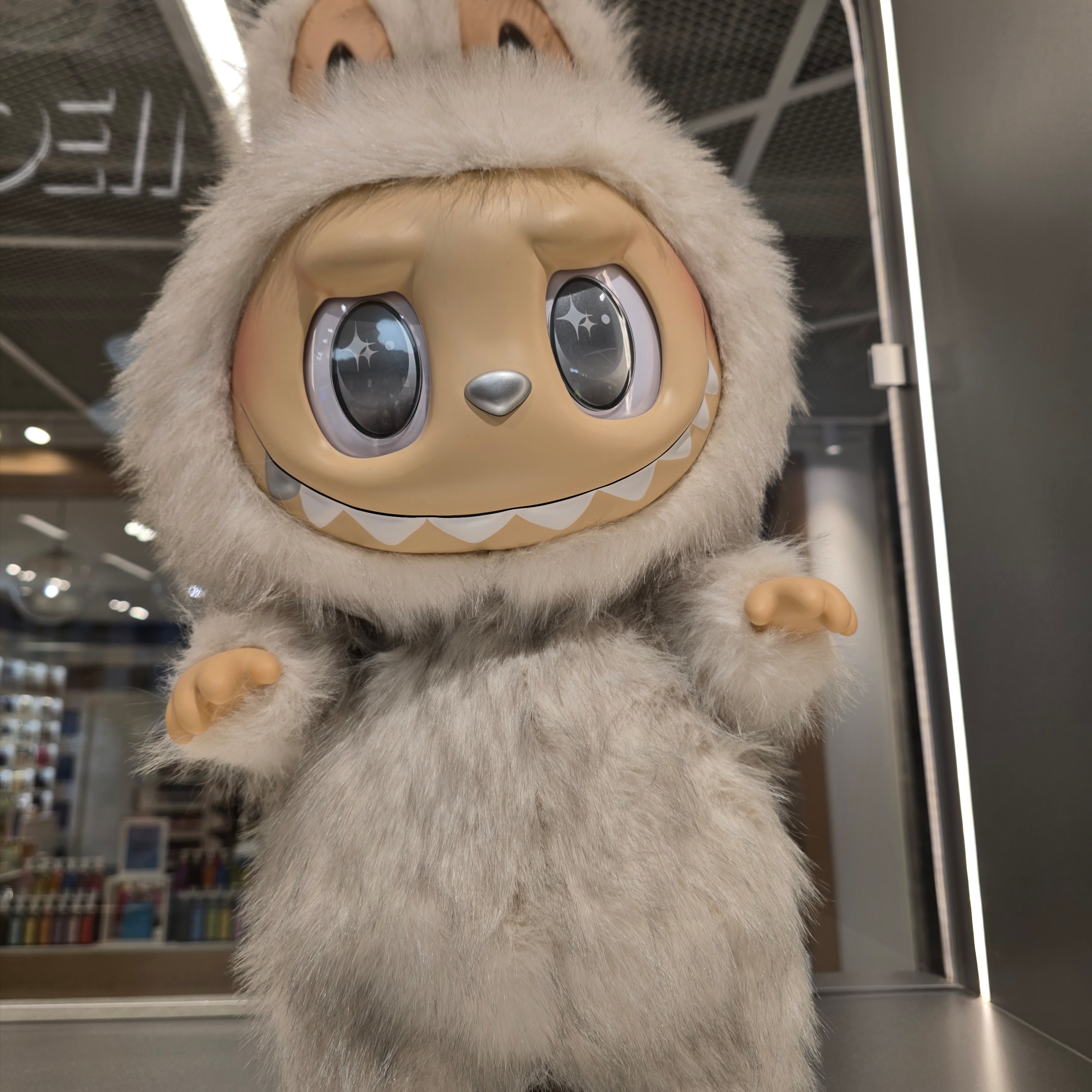 Pop Mart The Monsters Zimomo Angel In Clouds Vinyl Face Doll 착용 스타일