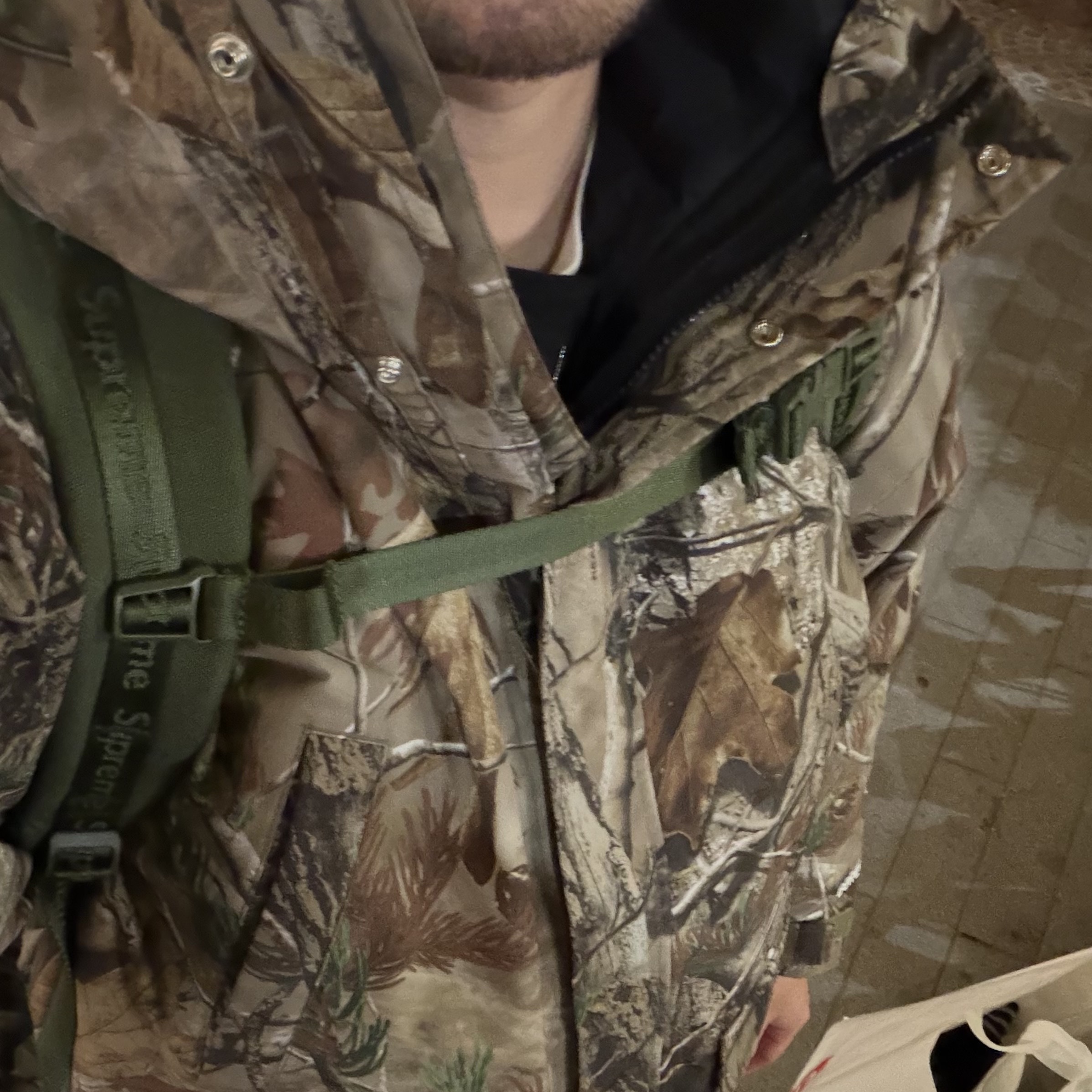 Supreme 2-In-1 Gore-Tex Parka + Reversible 700-Fill Down Liner Jacket Realtree Ap Camo - 25FW 착용 스타일 - 3