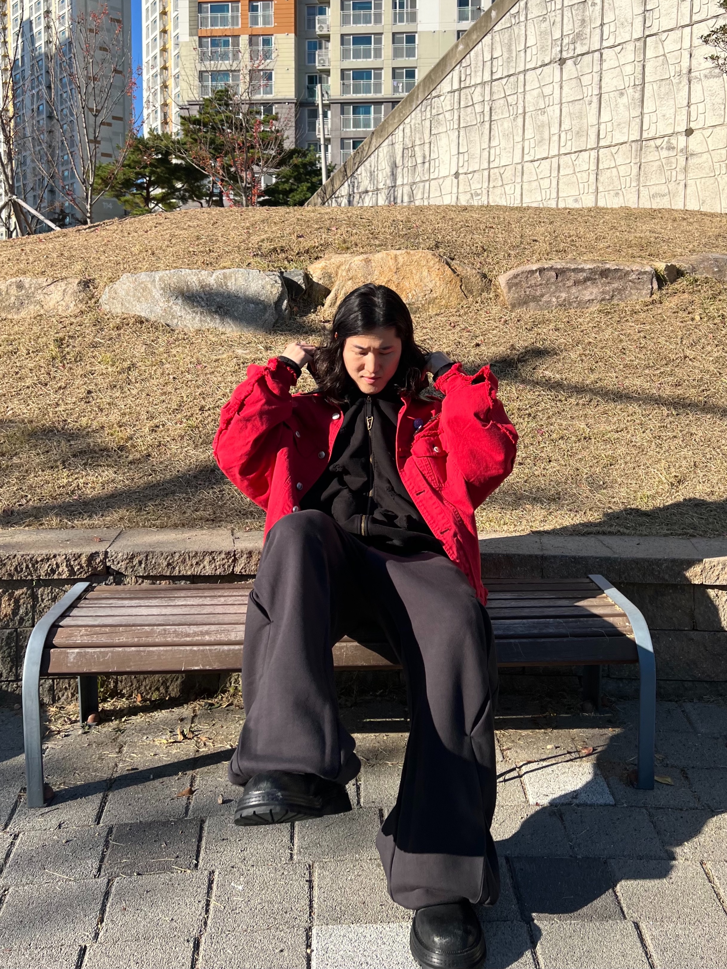 Farfromwhat Far Pin Button & Safety Pin, Undermycar Otter Oversized Damage-Washed Hood Zip-Up Sepia - 22FW 착용 스타일 - 6