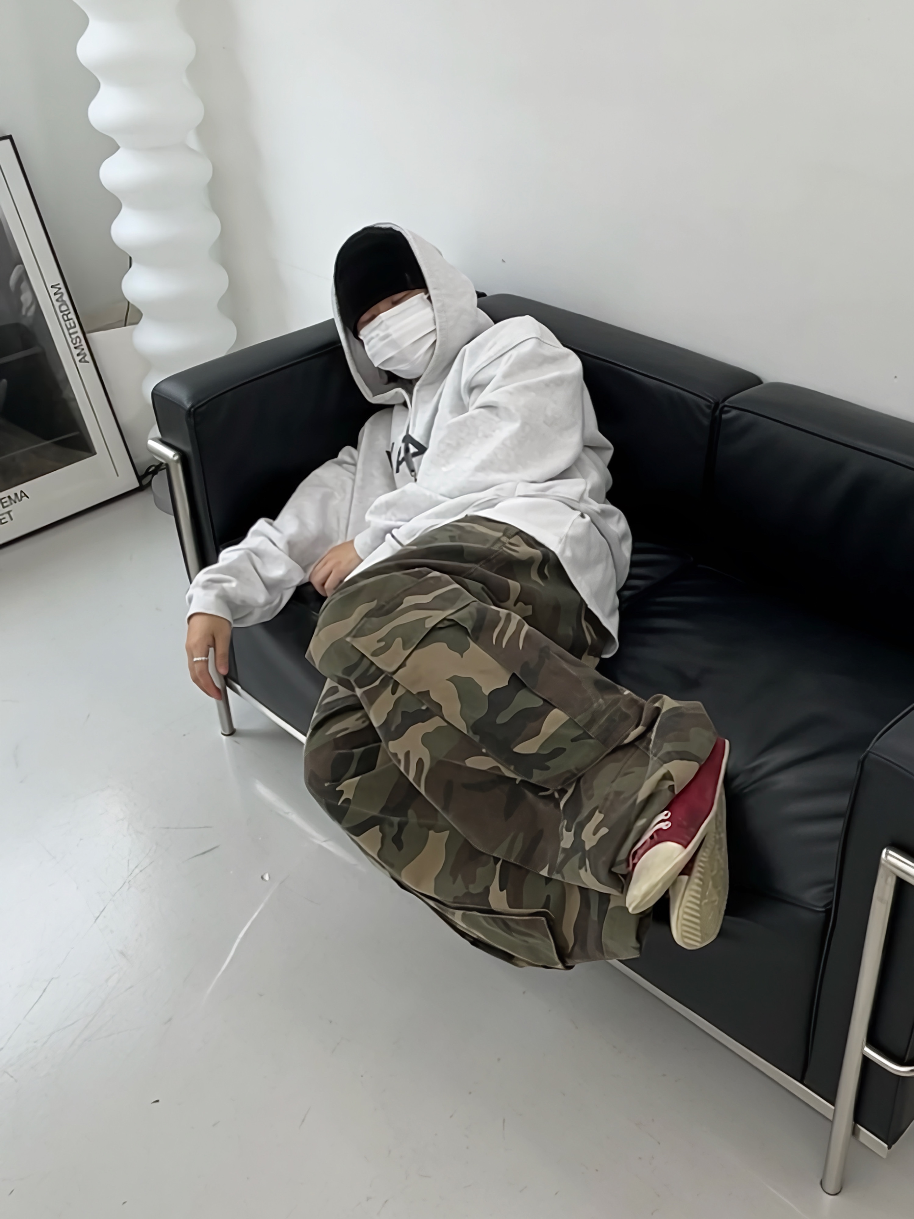 Undermycar Mu.54 Anti Fxxking Logo Play Big Cargo Camo Pants Camo Mocha, Balenciaga Paris Ultra Flat High Top Sneakers Red 착용 스타일 - 2