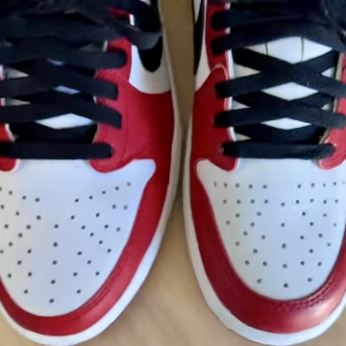 Jordan 1 Retro Low OG Chicago 2016, Jordan 1 Retro Low OG Chicago 착용 스타일 - 3