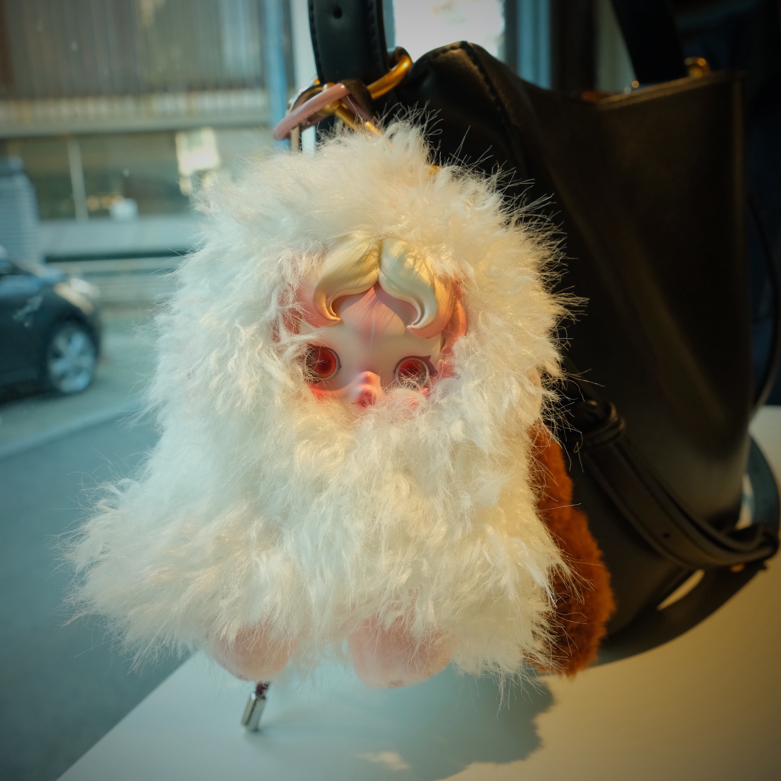 Pop Mart Skullpanda You Found Me ! Series Plush Doll Pendant Ghostie (Opened Case) 착용 스타일