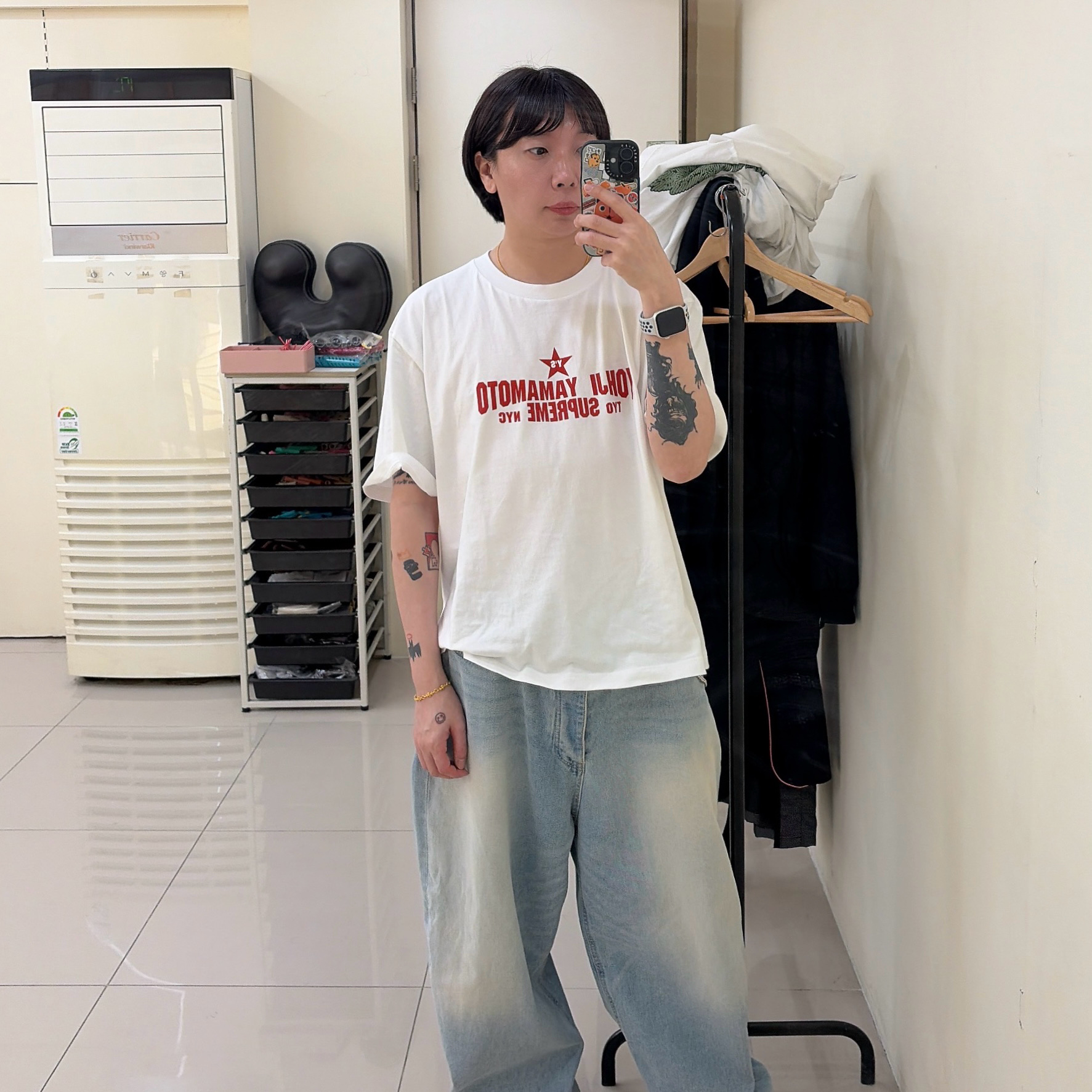 Supreme x Y's by Yohji Yamamoto Star T-Shirt White - 25FW, Undermycar Mu.31 Anti Fxxking Logo Play Brush Washed Wide Jeans Sky Blue 착용 스타일