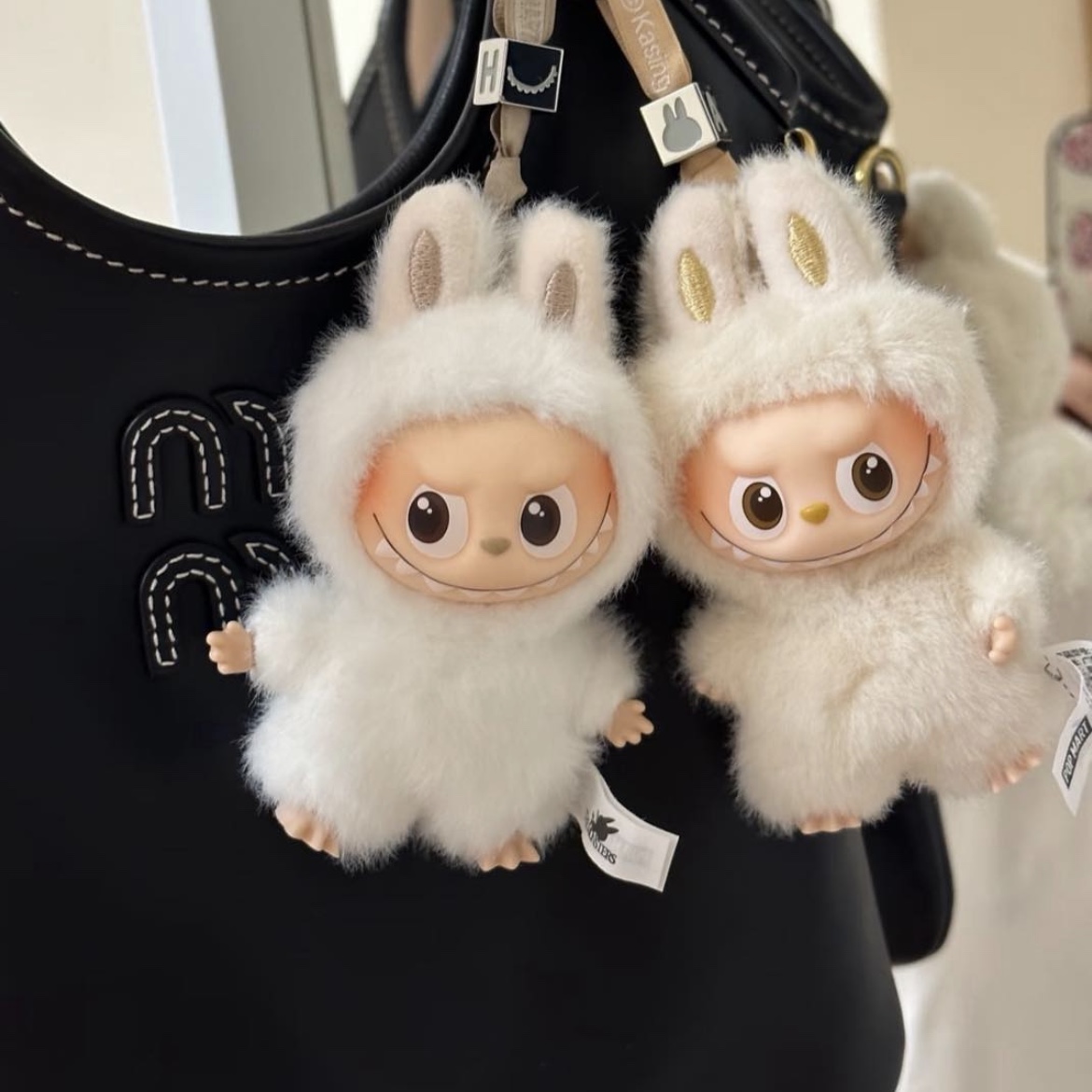 Pop Mart Labubu The Monsters Pin For Love Series Vinyl Plush Pendant (A-M) H (Opened Case), Pop Mart Labubu The Monsters Pin For Love Series Vinyl Plush Pendant (A-M) A (Opened Case) 착용 스타일