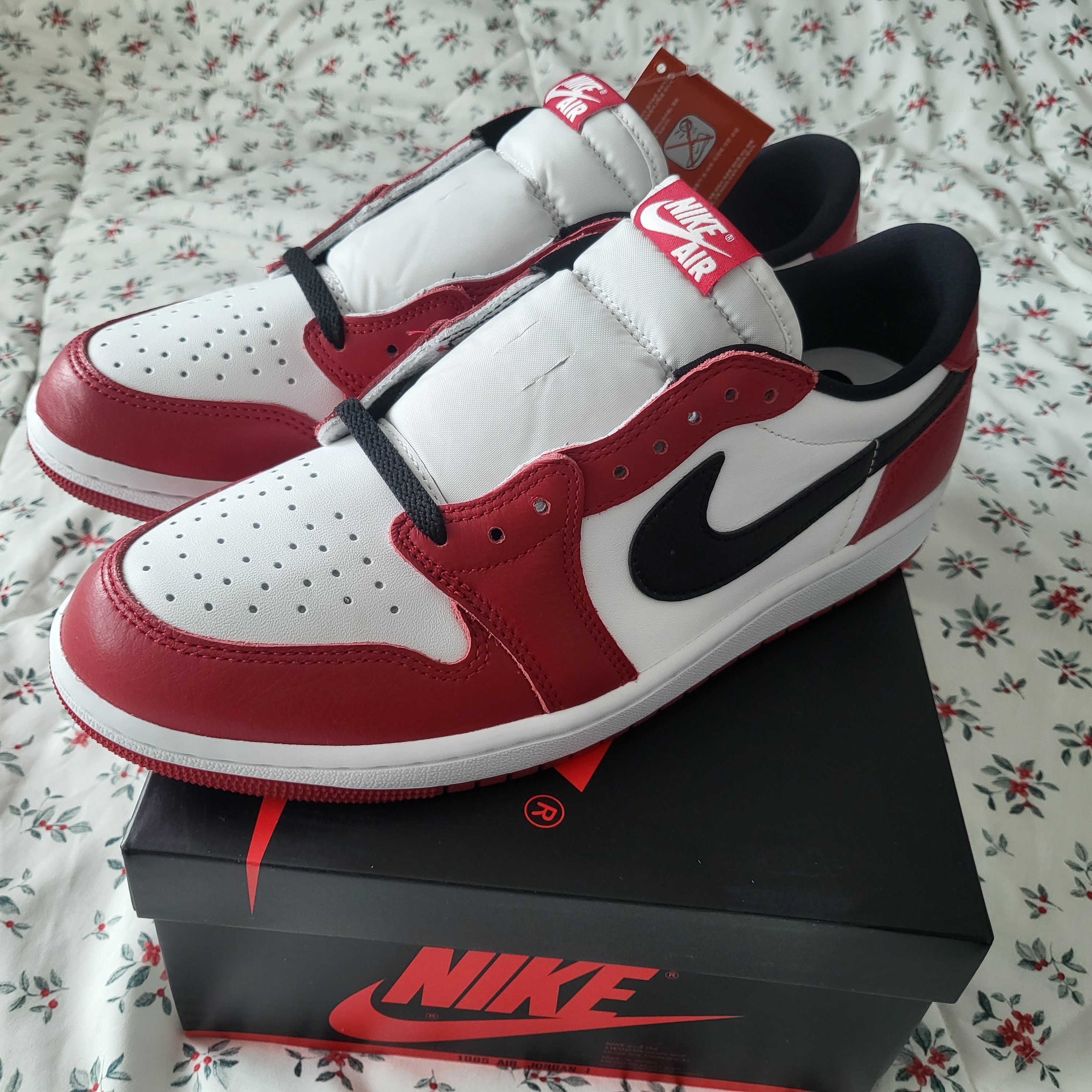 Jordan 1 Retro Low OG Chicago 착용 스타일 - 1