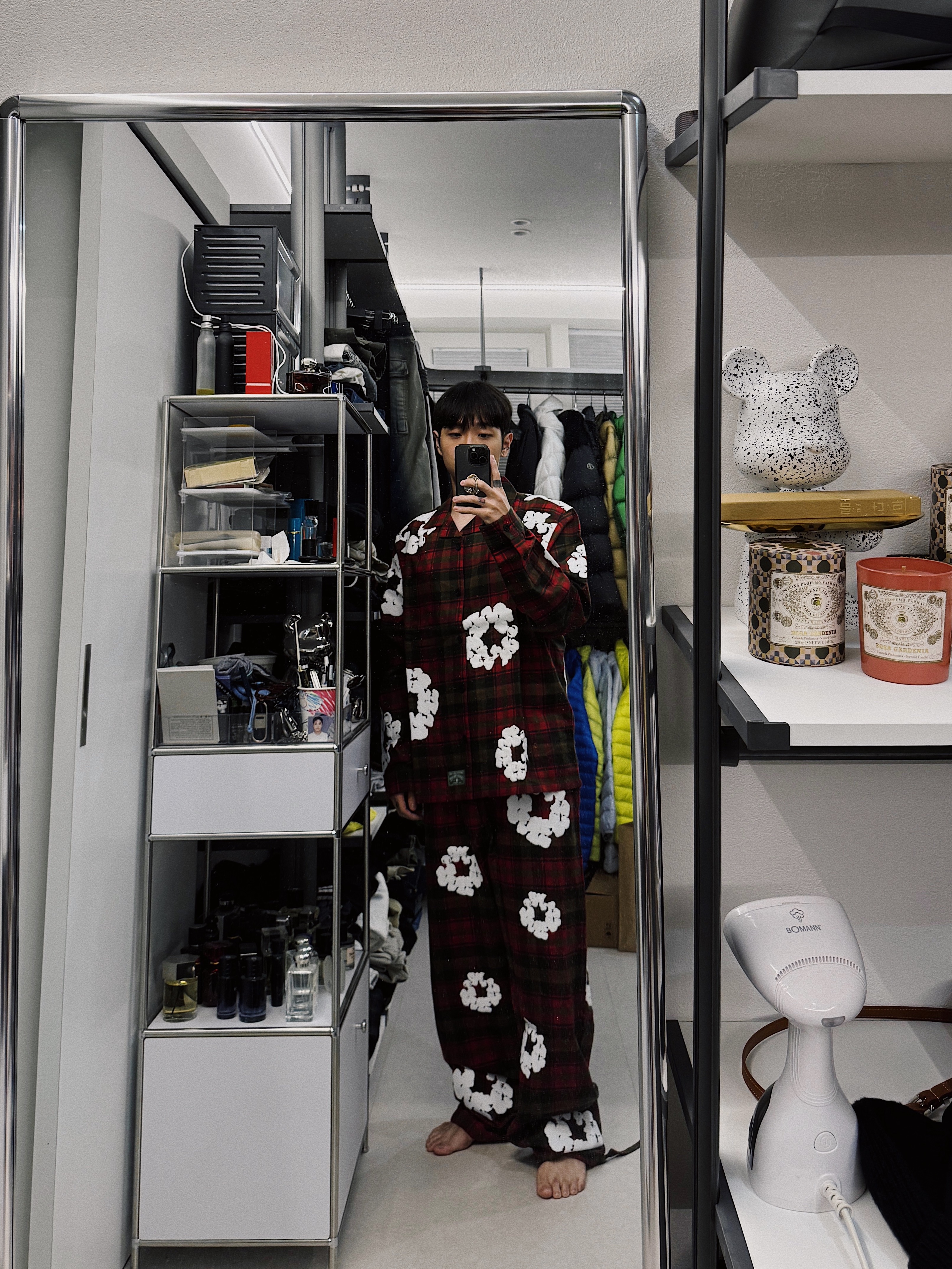 Denim Tears Cotton Wreath Pajama Shirt Red 착용 스타일 - 2