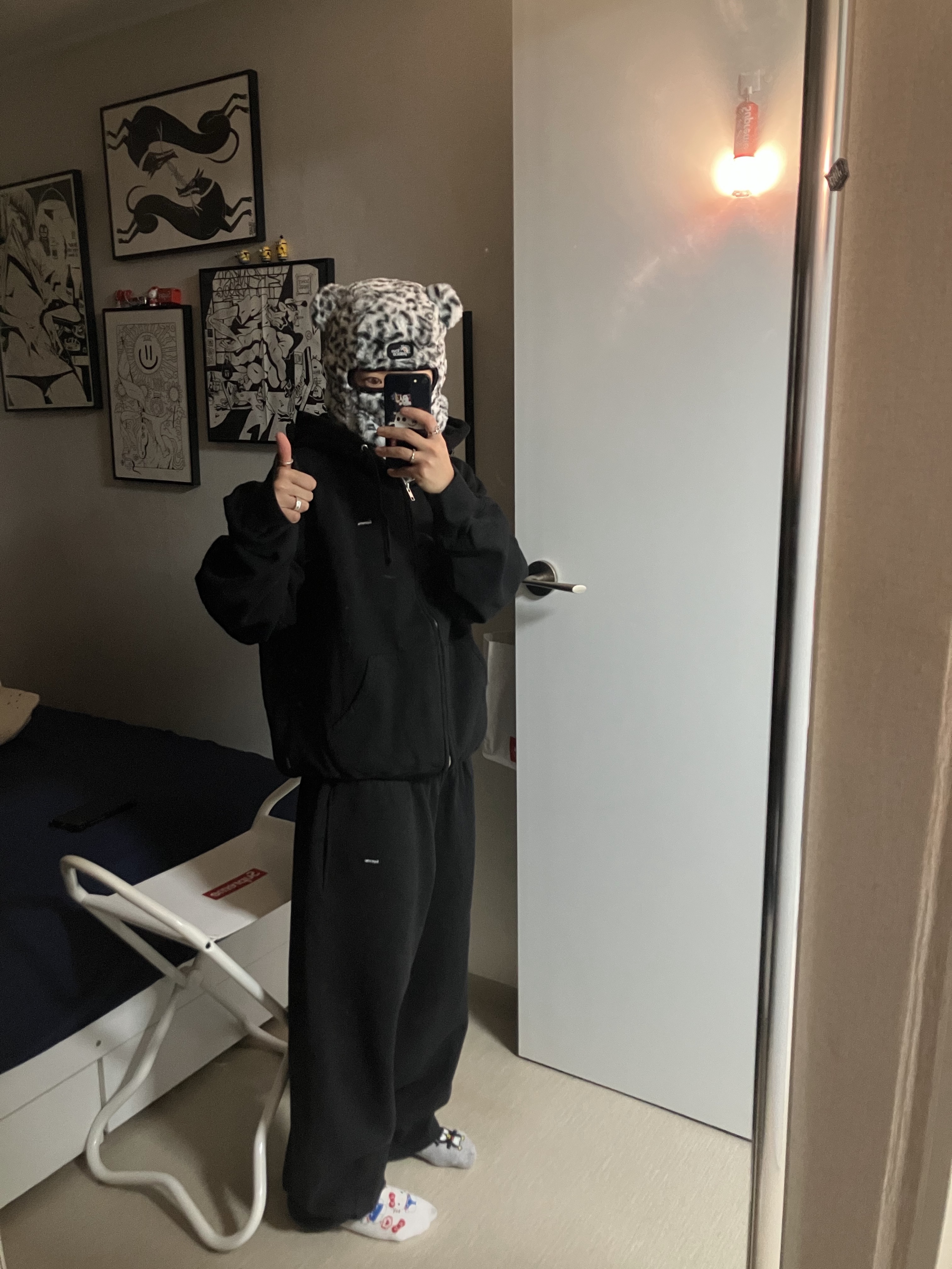 Supreme Small Box Zip Up Hooded Sweatshirt Black - 25FW, Palace Furry Ears Balaclava Snow Leopard - 25FW 착용 스타일 - 2