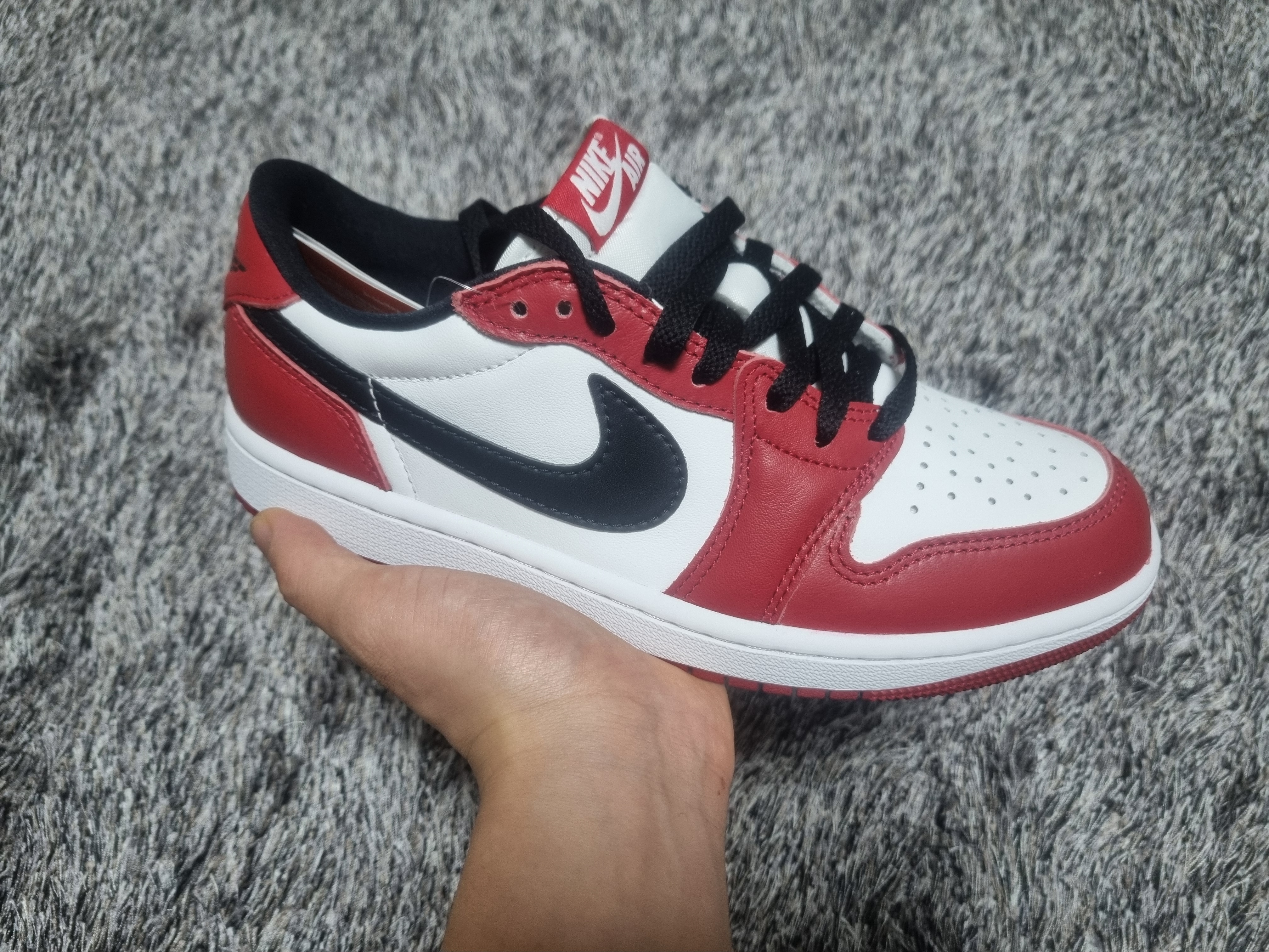 Jordan 1 Retro Low OG Chicago 착용 스타일