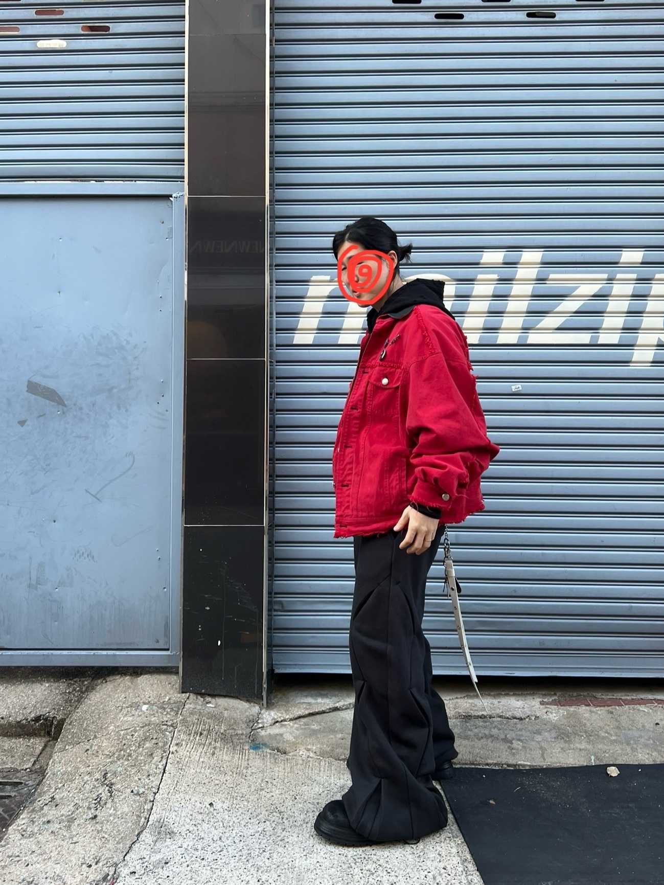 Farfromwhat Far Pin Button & Safety Pin, Undermycar Otter Oversized Damage-Washed Hood Zip-Up Sepia - 22FW 착용 스타일 - 1