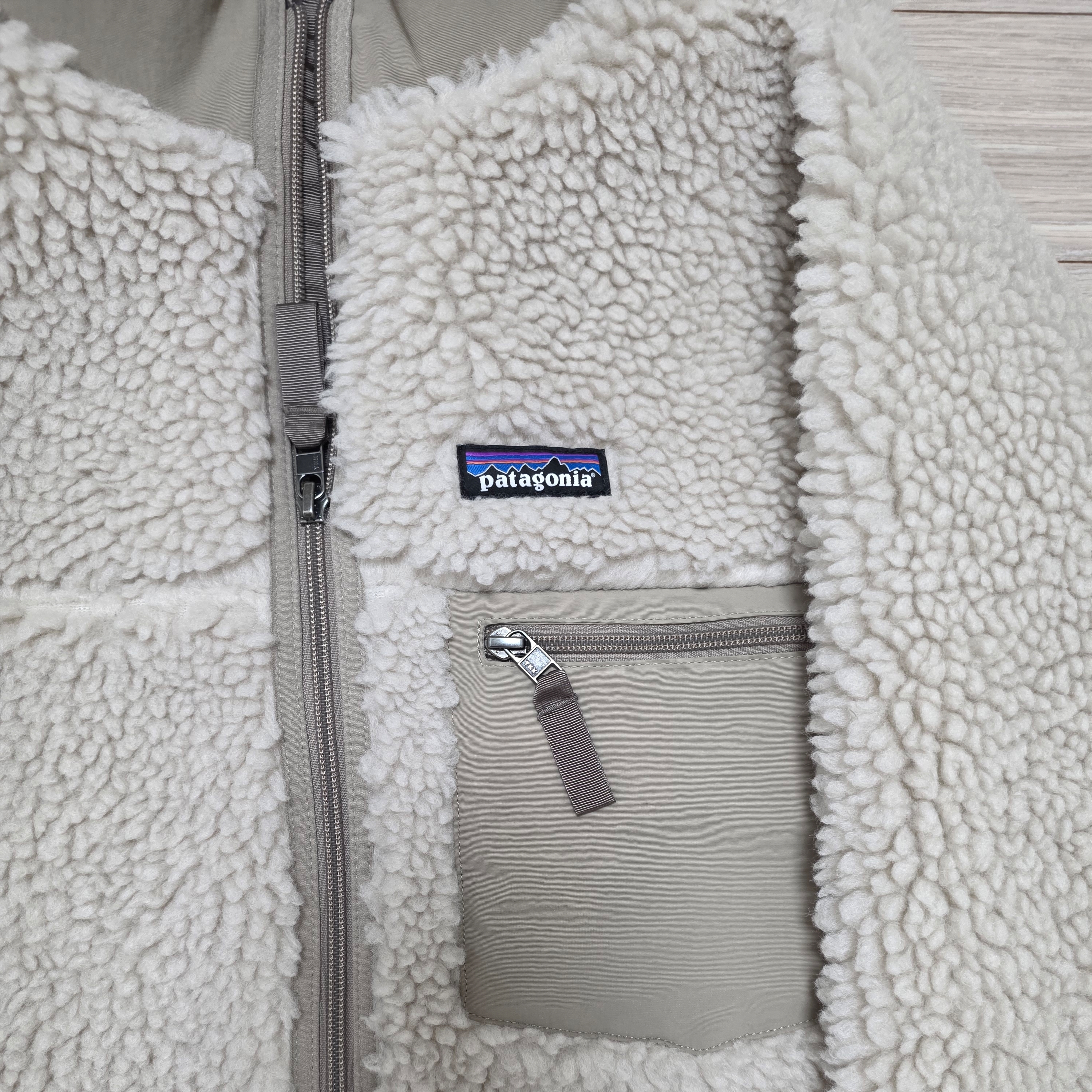 (W) Patagonia Classic Retro-X Fleece Jacket Natural 착용 스타일 - 1