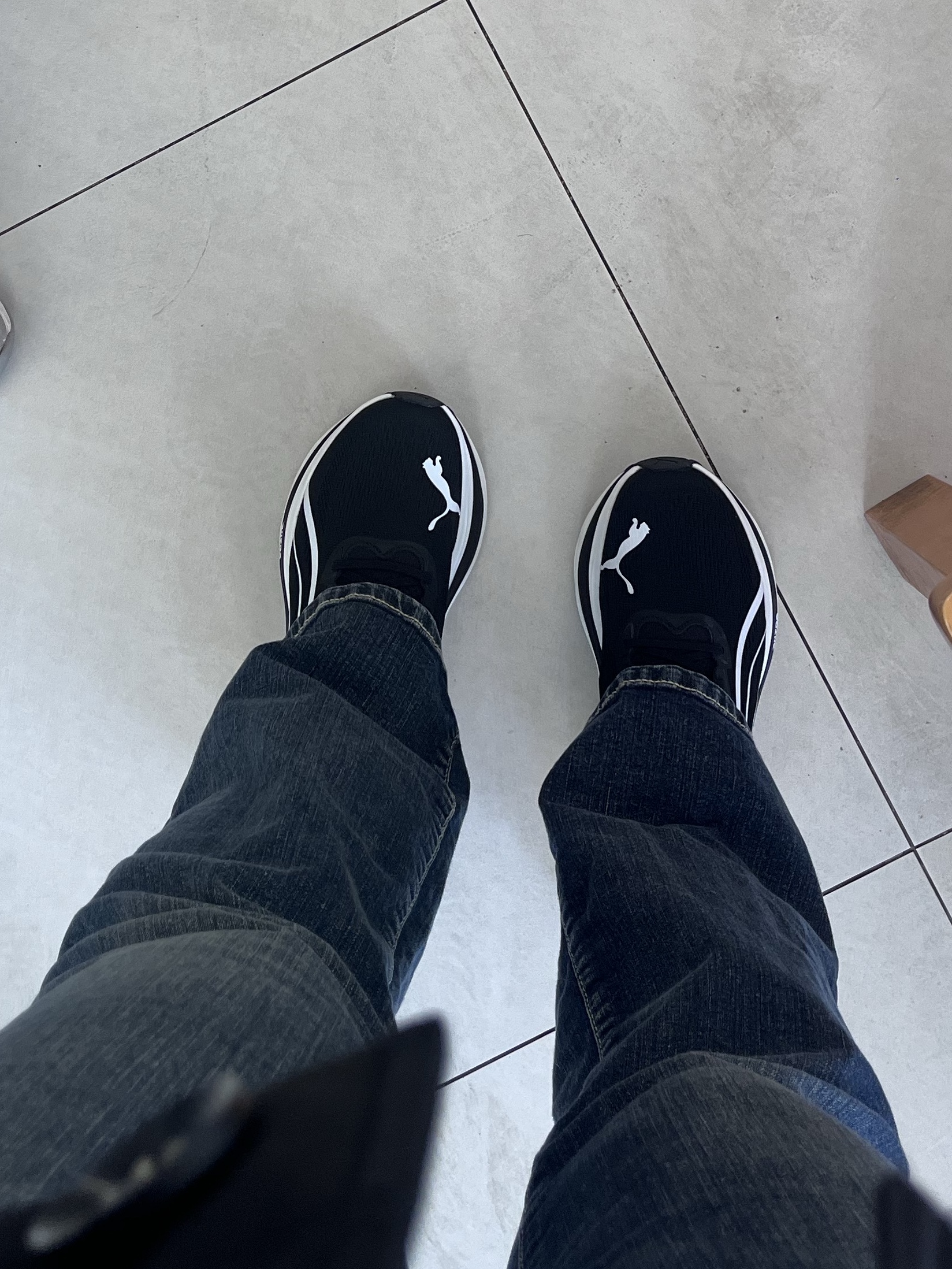 Puma Magmax Nitro Black White 착용 스타일