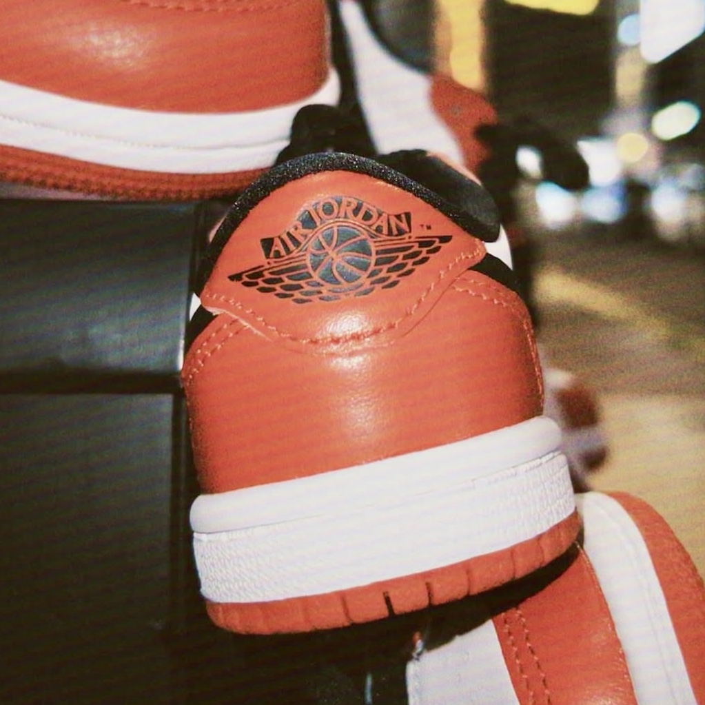Jordan 1 Retro Low OG Chicago 착용 스타일 - 3
