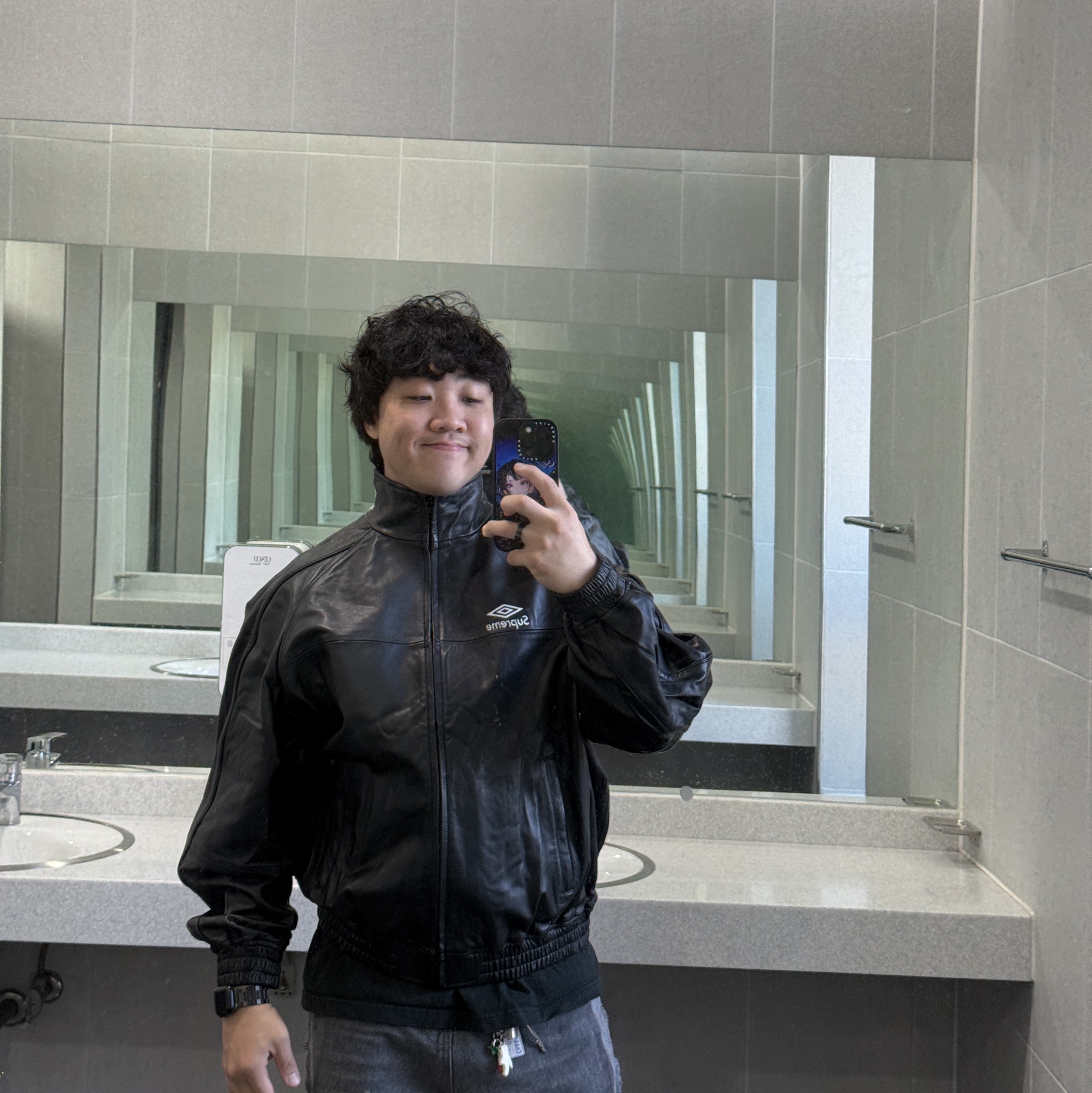 Supreme x Umbro Leather Track Jacket Black - 25FW 착용 스타일 - 3