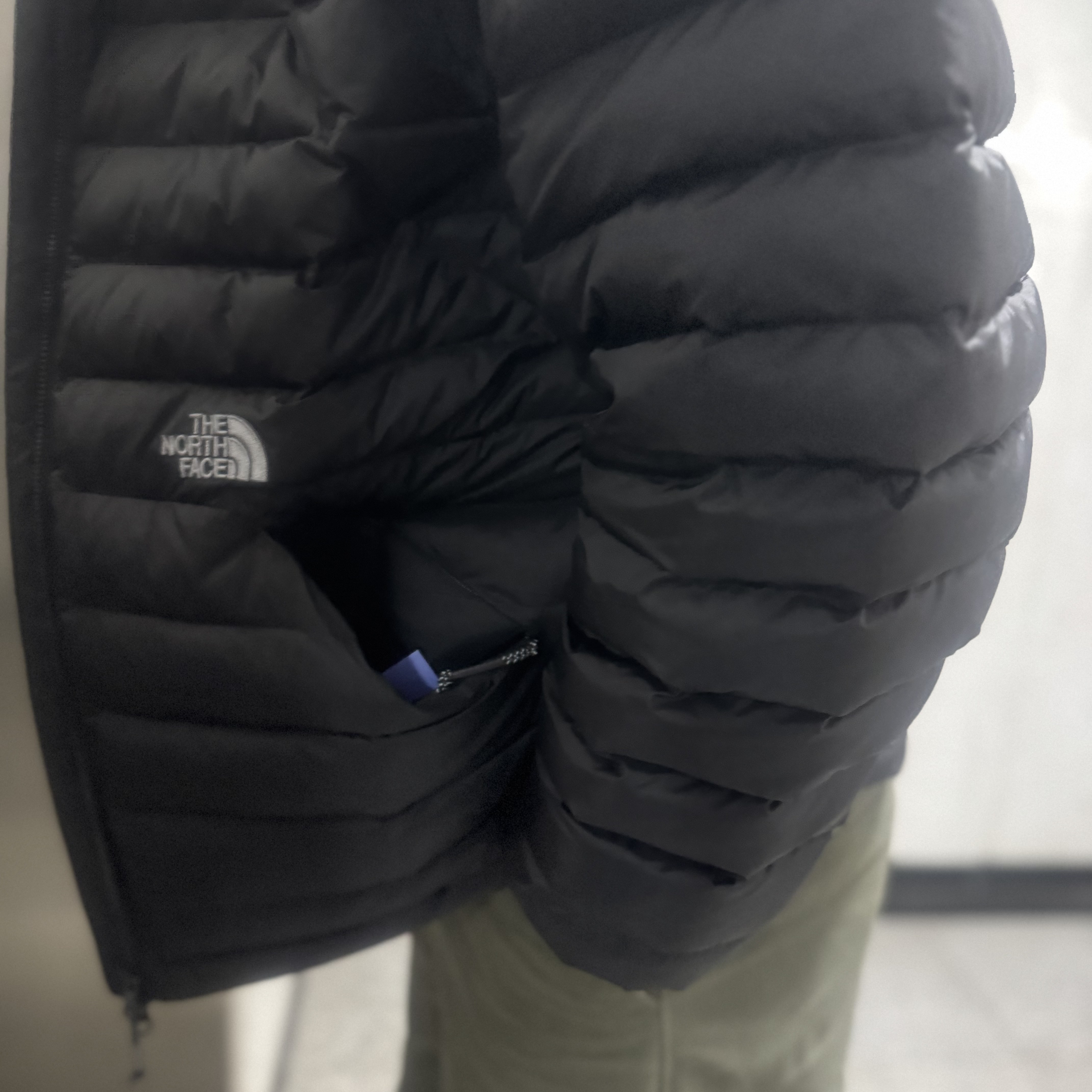 The North Face Ventus On Jacket Black 착용 스타일