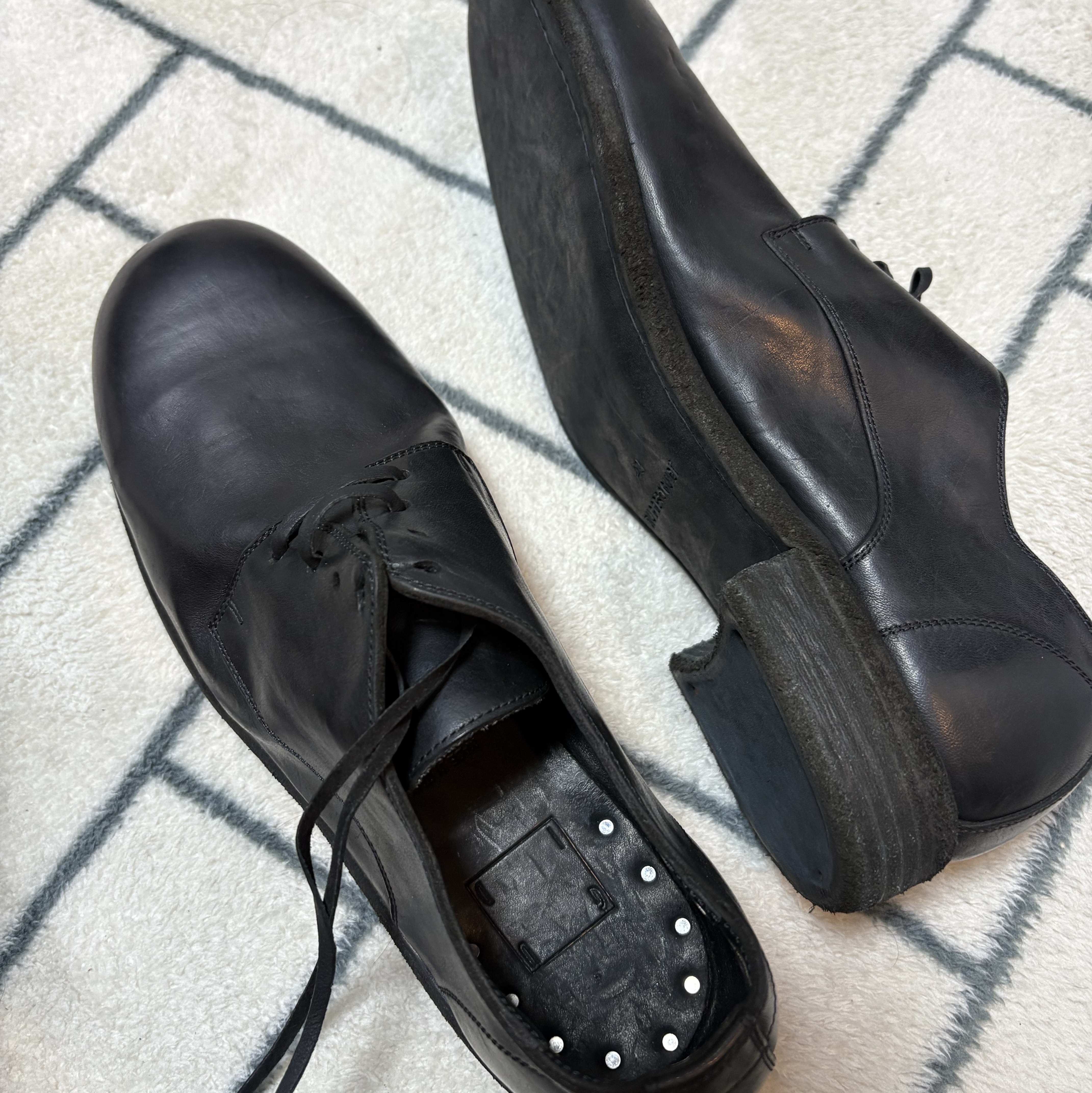 Guidi 992X Horse Full Grain Leather Derby Black 착용 스타일 - 1