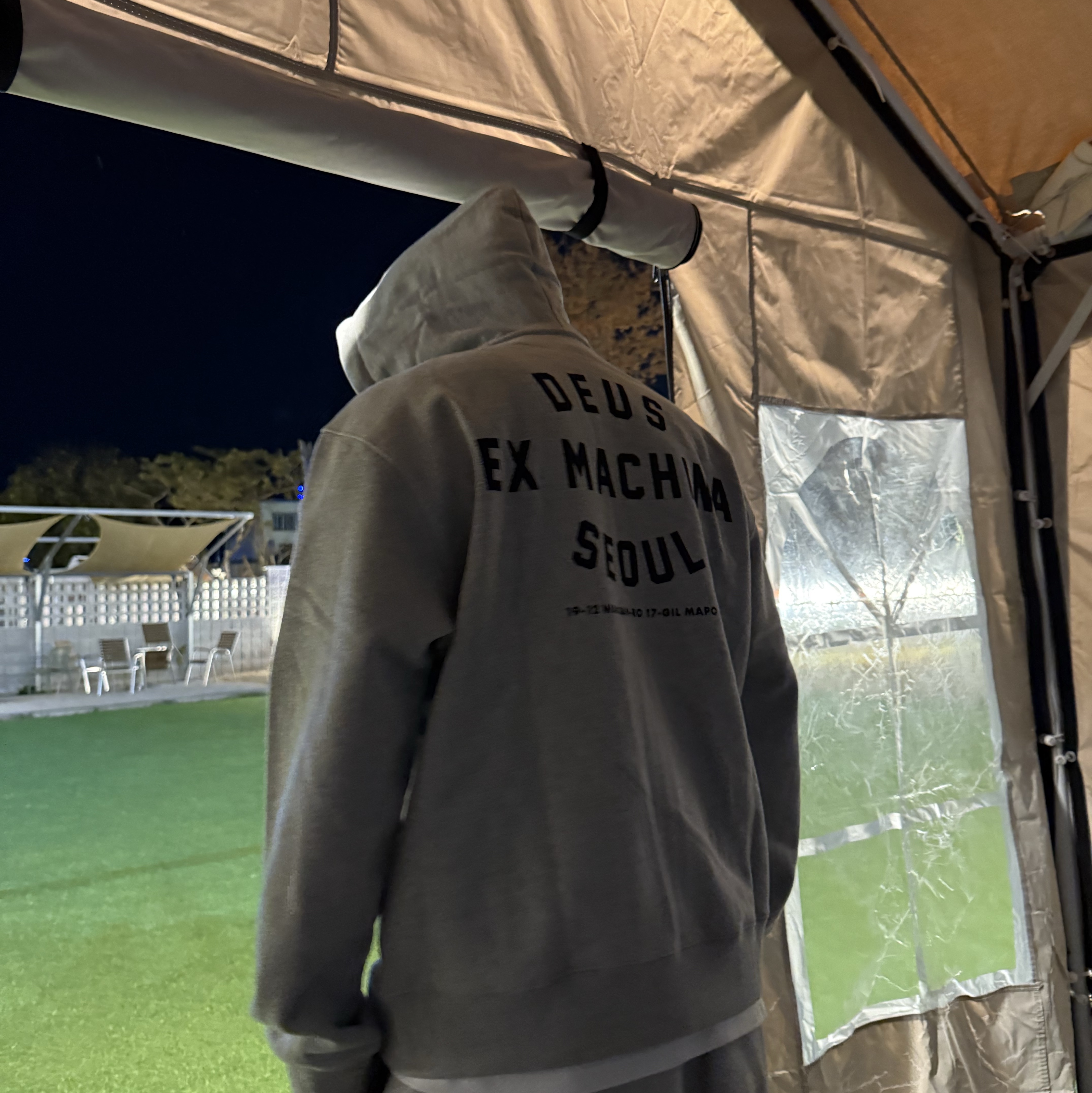 Deus Ex Machina Seoul College Hooded Jacket Grey Heather 착용 스타일