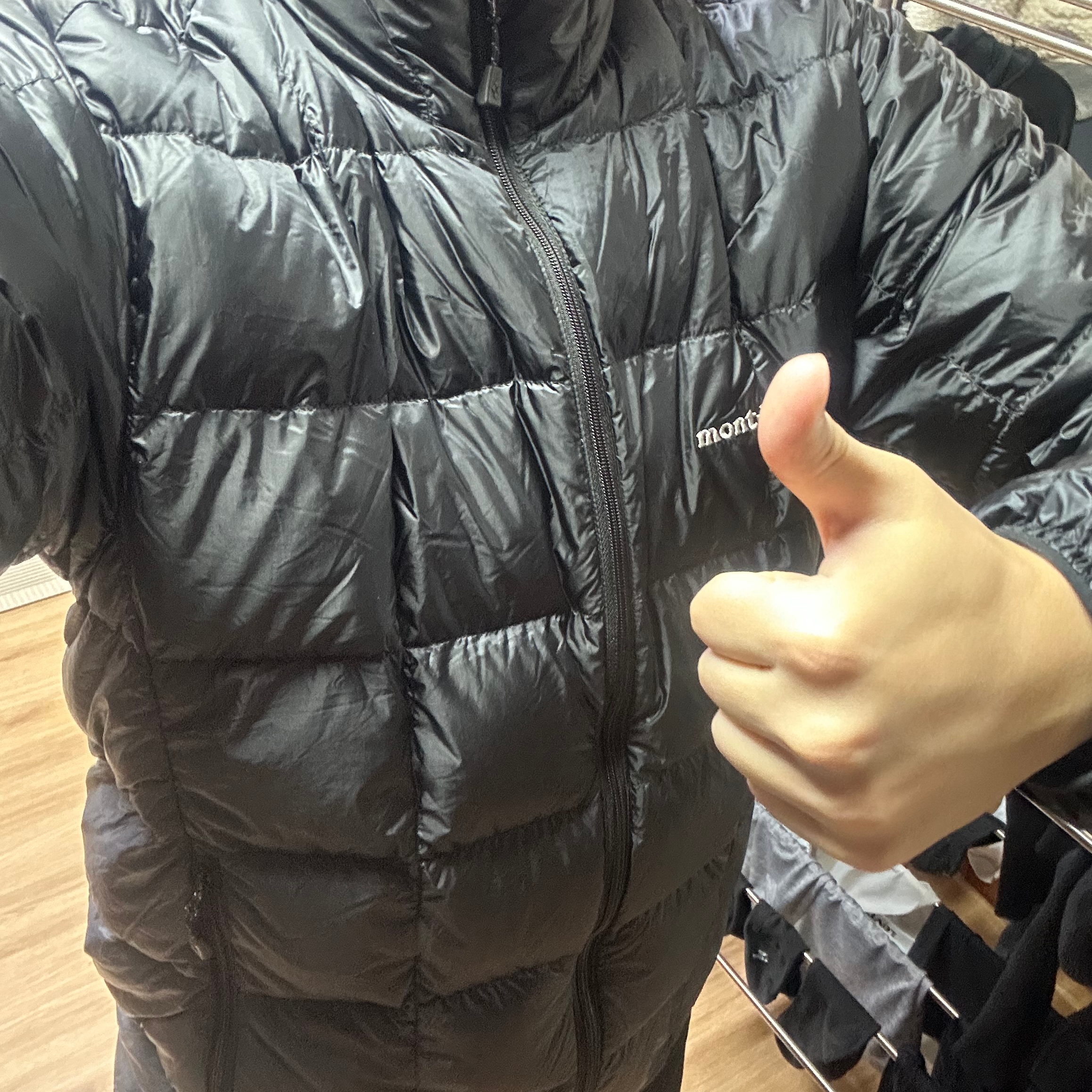Montbell Superior Down Jacket Black 착용 스타일